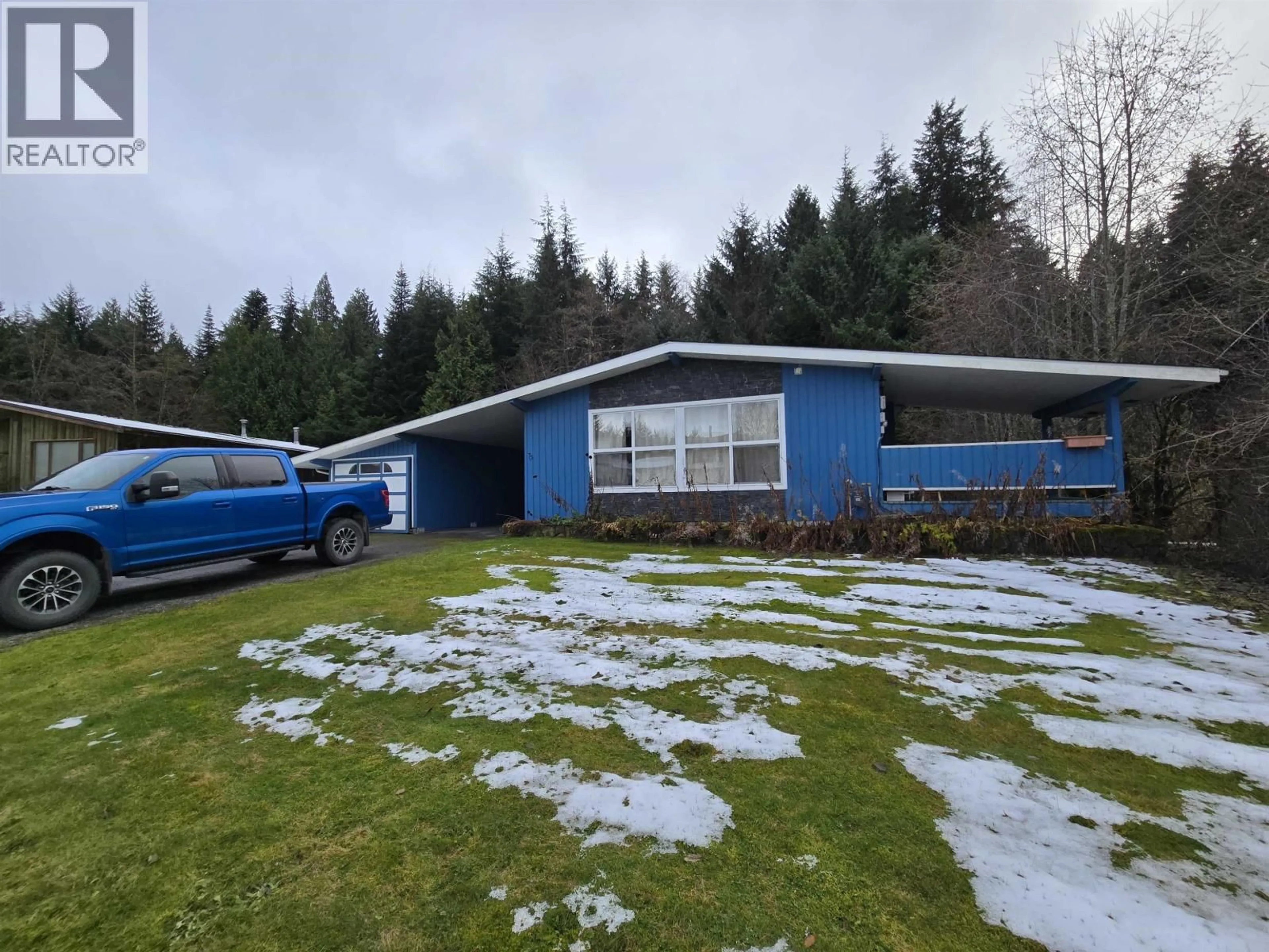 A pic from outside/outdoor area/front of a property/back of a property/a pic from drone, building for 75 DUNN STREET, Kitimat British Columbia V8C1C6