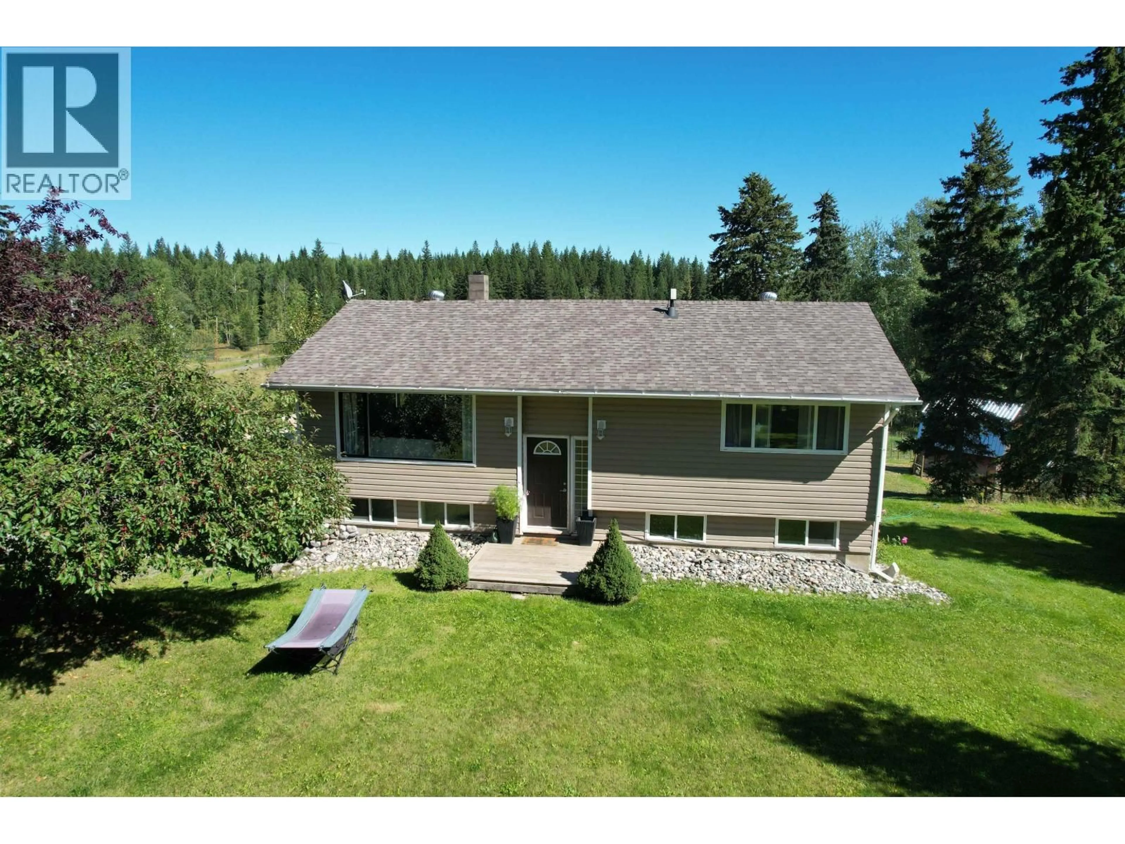 A pic from outside/outdoor area/front of a property/back of a property/a pic from drone, unknown for 2873 TINDALE ROAD, Quesnel British Columbia V2J7E3