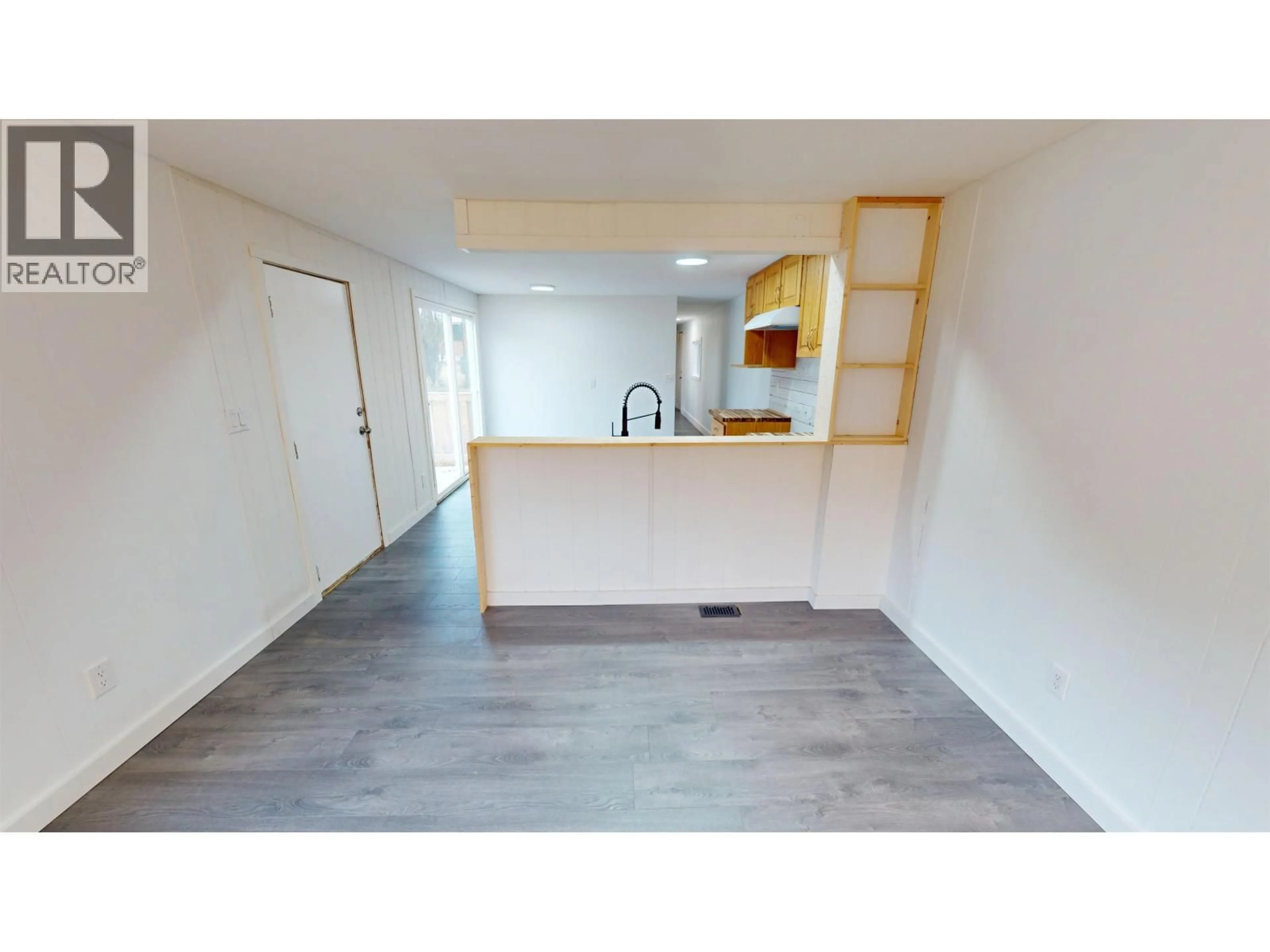 A pic of a room for 3 - 950 ANDERSON DRIVE, Quesnel British Columbia V2J1G5