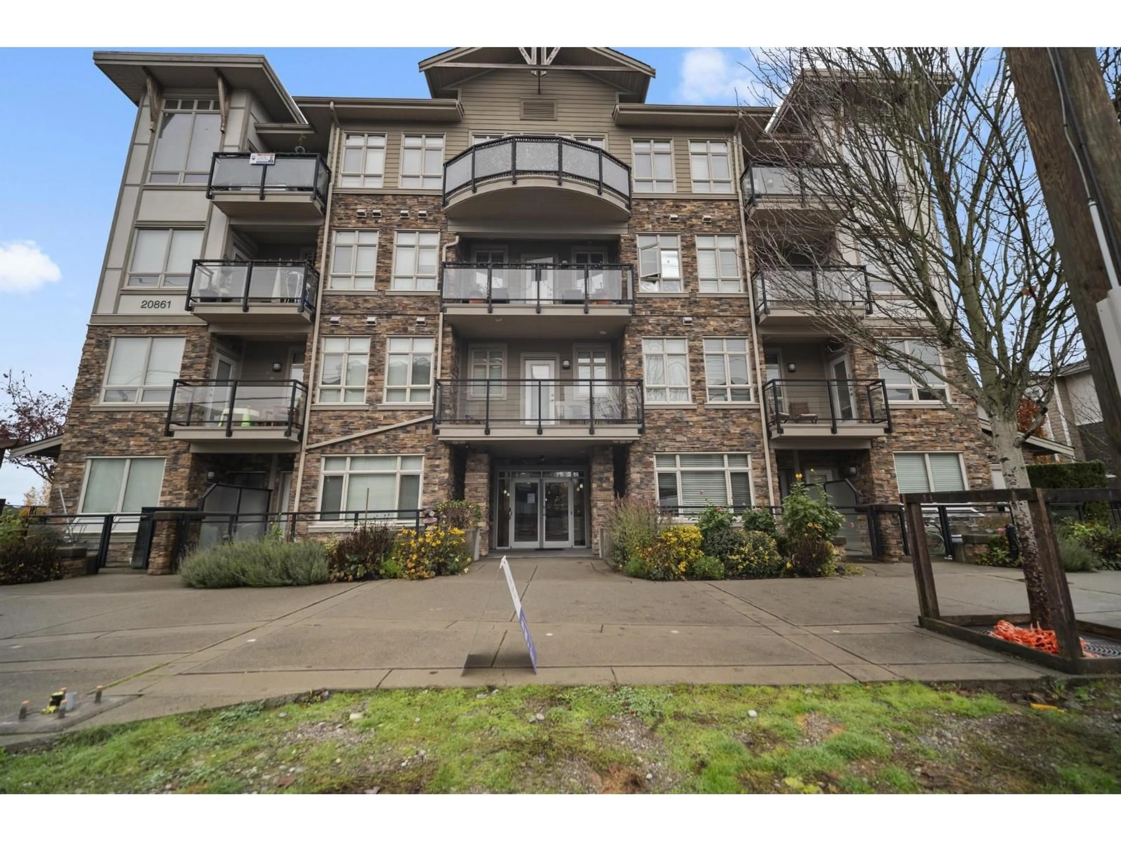 Unknown for 119 - 20861 83, Langley British Columbia V2Y2C4