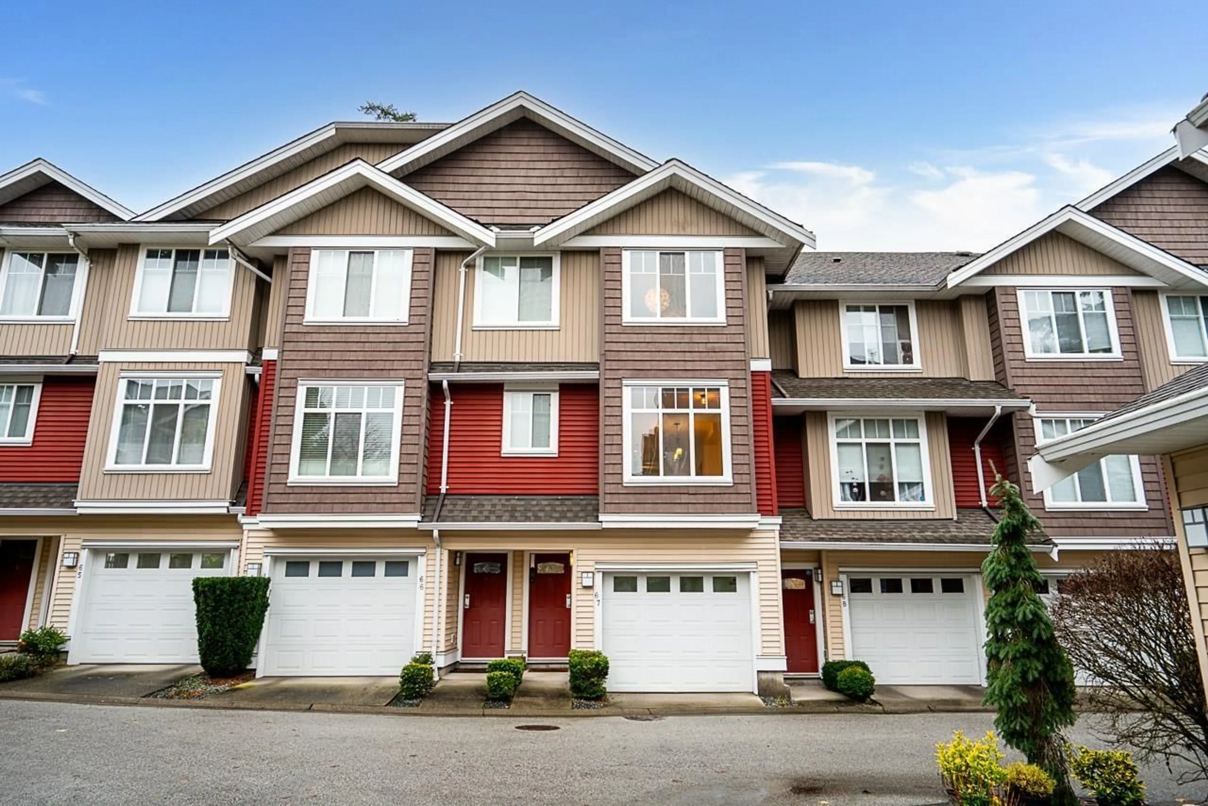 Home with vinyl exterior material, street for 67 - 19455 65, Surrey British Columbia V4N0Z1