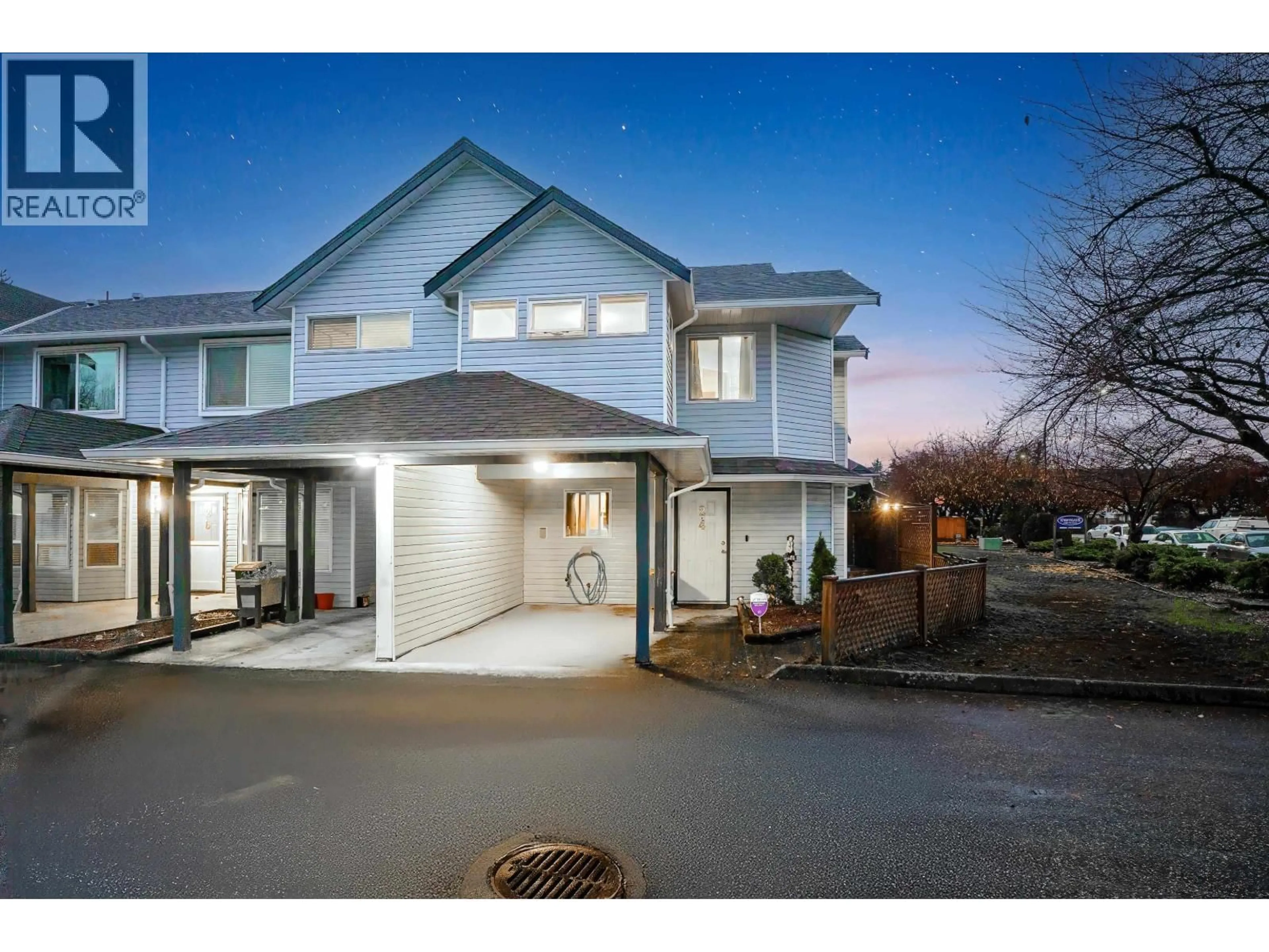 A pic from outside/outdoor area/front of a property/back of a property/a pic from drone, unknown for 24 - 20630 118 AVENUE, Maple Ridge British Columbia V2X0S1