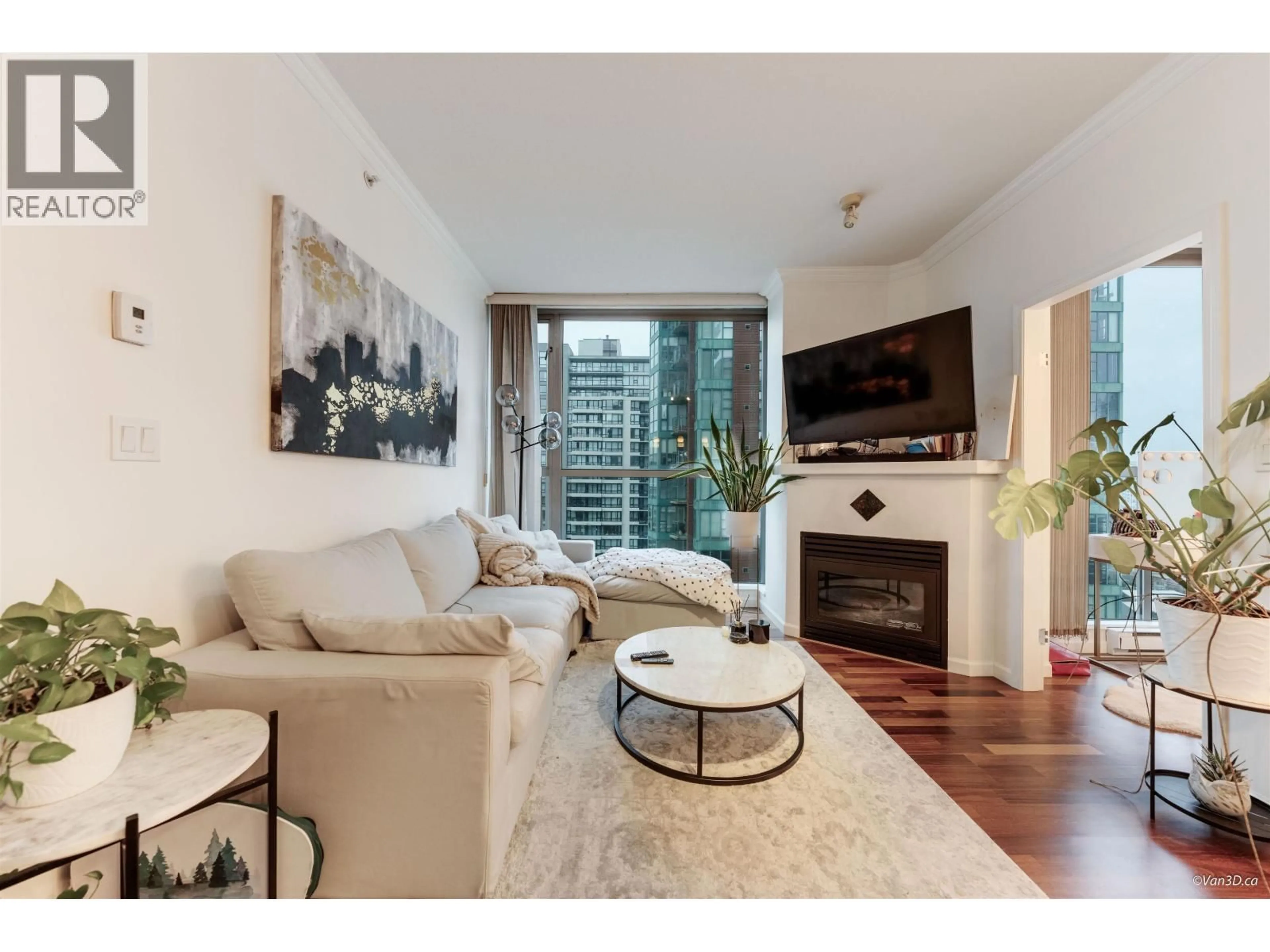 Living room with furniture, wood/laminate floor for 2104 - 928 RICHARDS STREET, Vancouver British Columbia V6B6P6