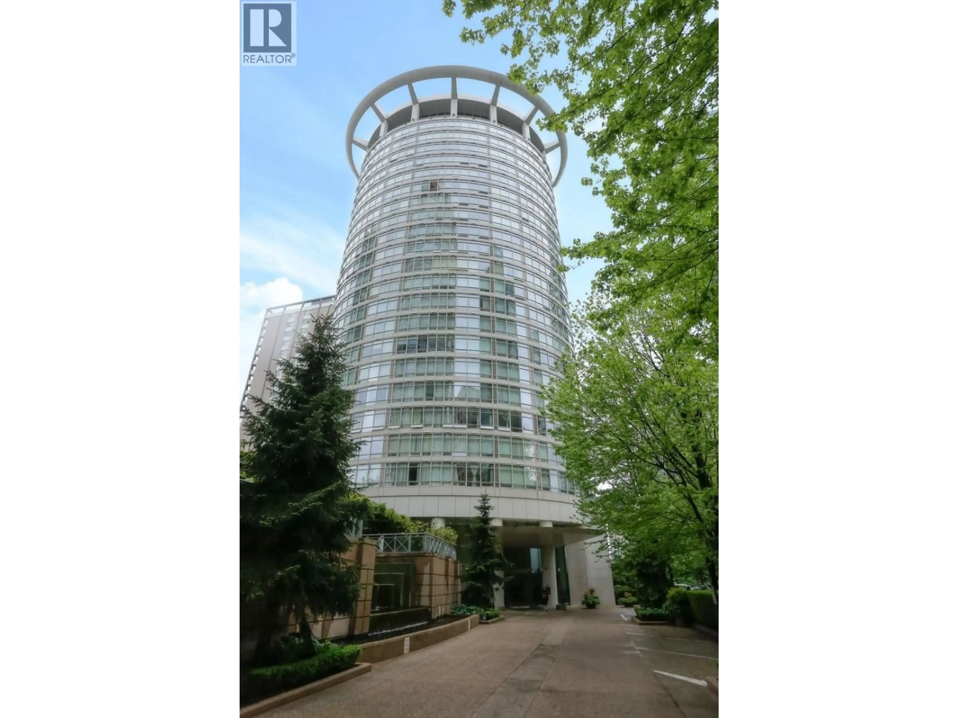 Indoor foyer for 1301 - 1288 ALBERNI STREET, Vancouver British Columbia V6E4N5