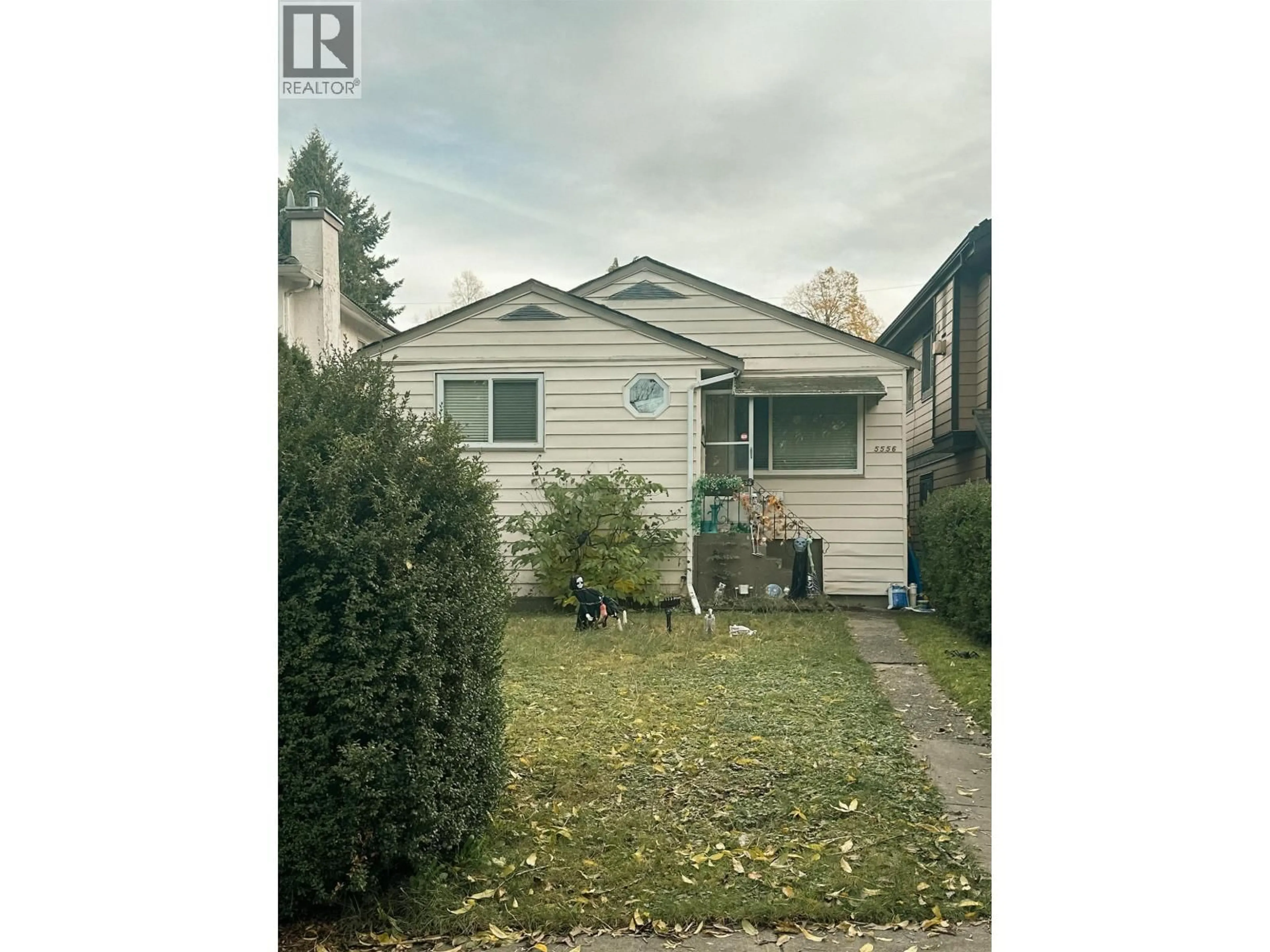 Shed for 5556 EARLES STREET, Vancouver British Columbia V5R3S1