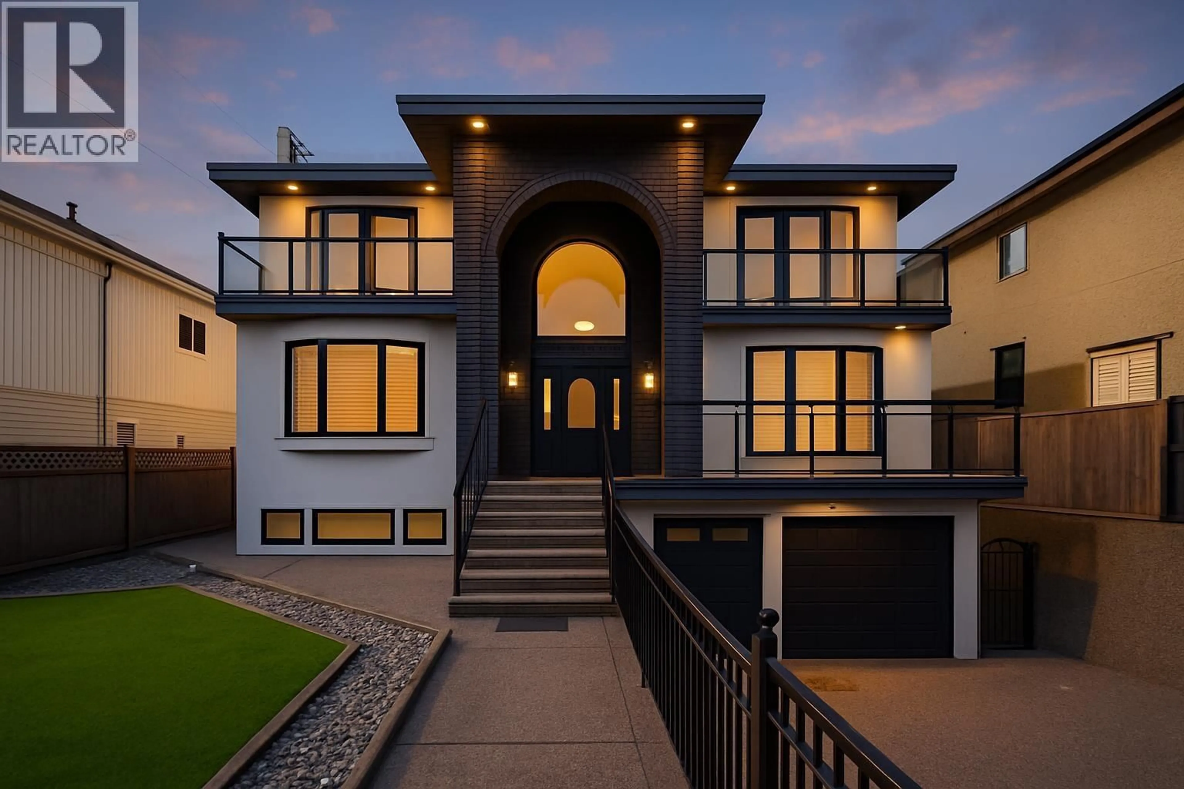 Unknown for 7563 1ST STREET, Burnaby British Columbia V3N3T3