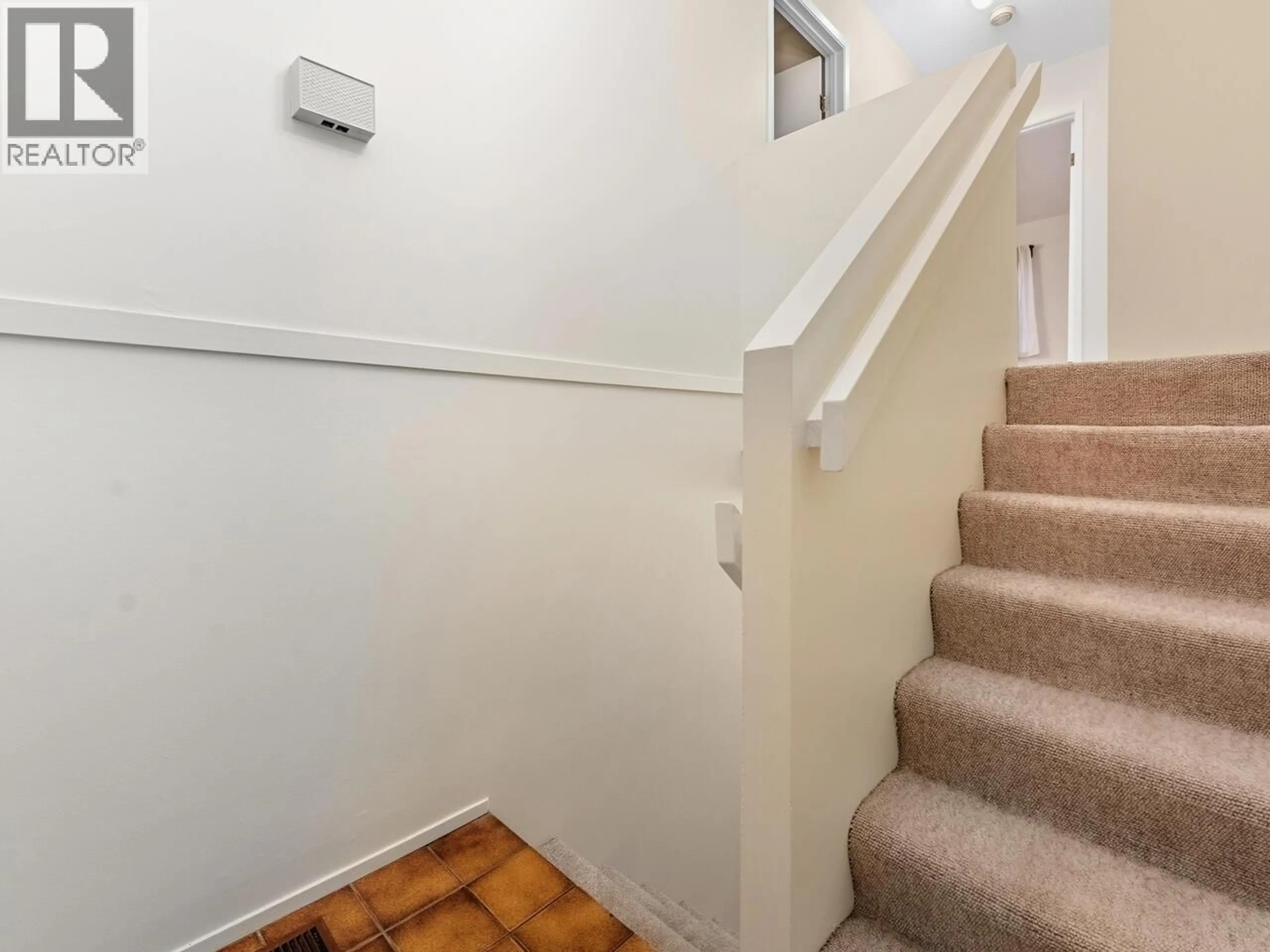 Stairs for 8574 FLOWERING PLACE, Burnaby British Columbia V5A4B4