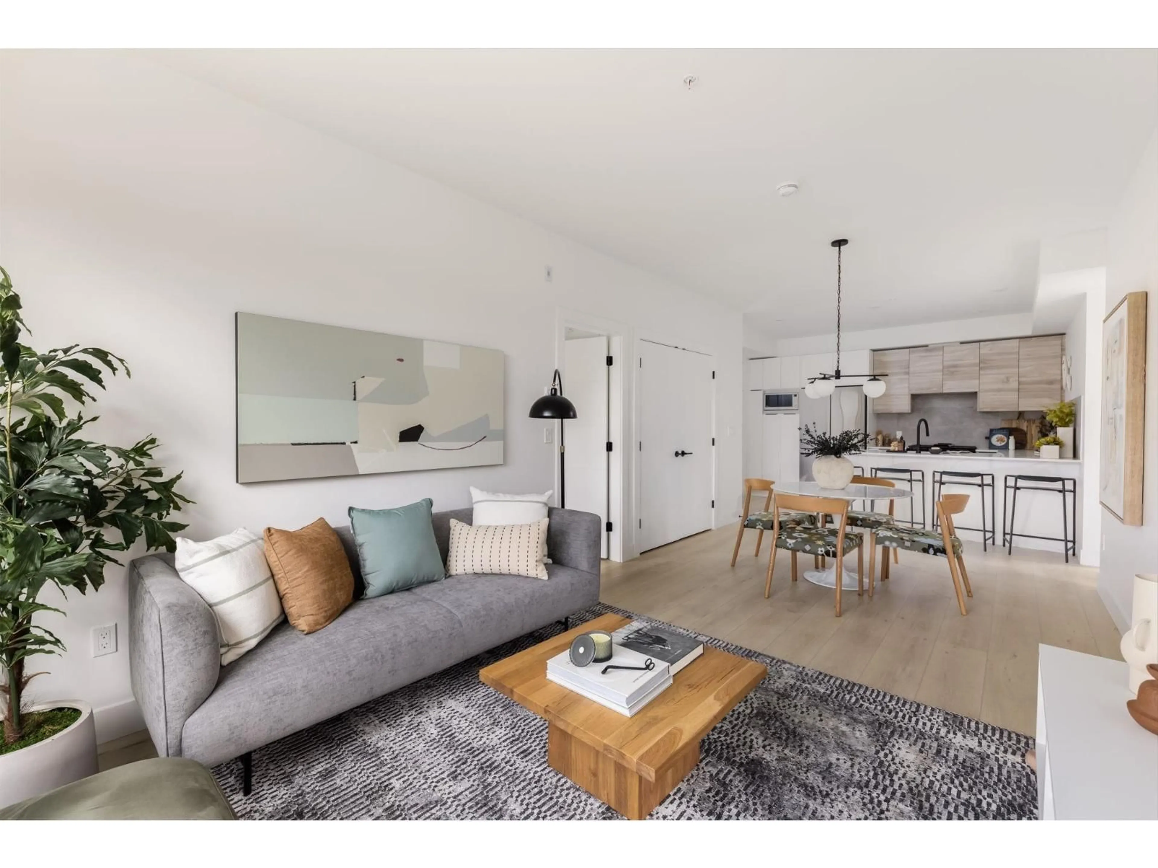 Living room with furniture, unknown for 206 - 30494 CARDINAL, Abbotsford British Columbia V2T0A5