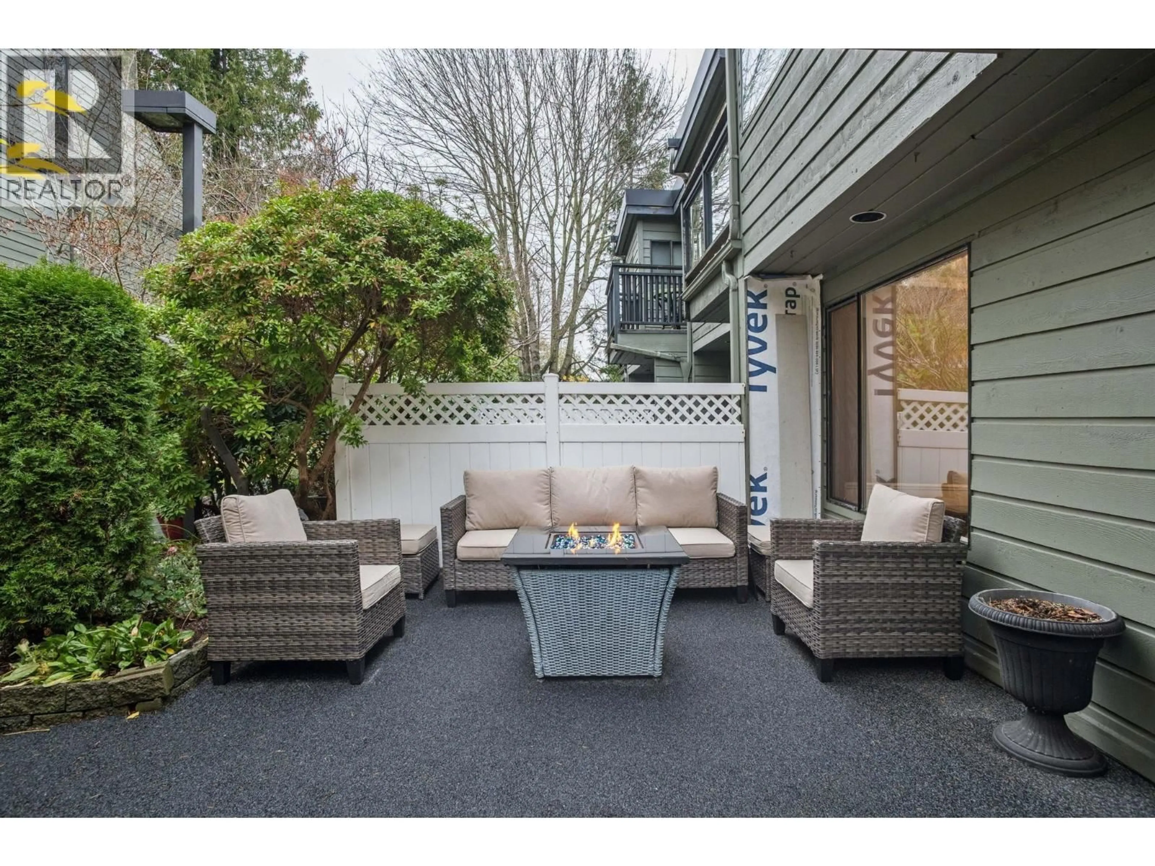 Patio, street for 1168 FAIRWAY VIEWS WYND, Delta British Columbia V4L2E2