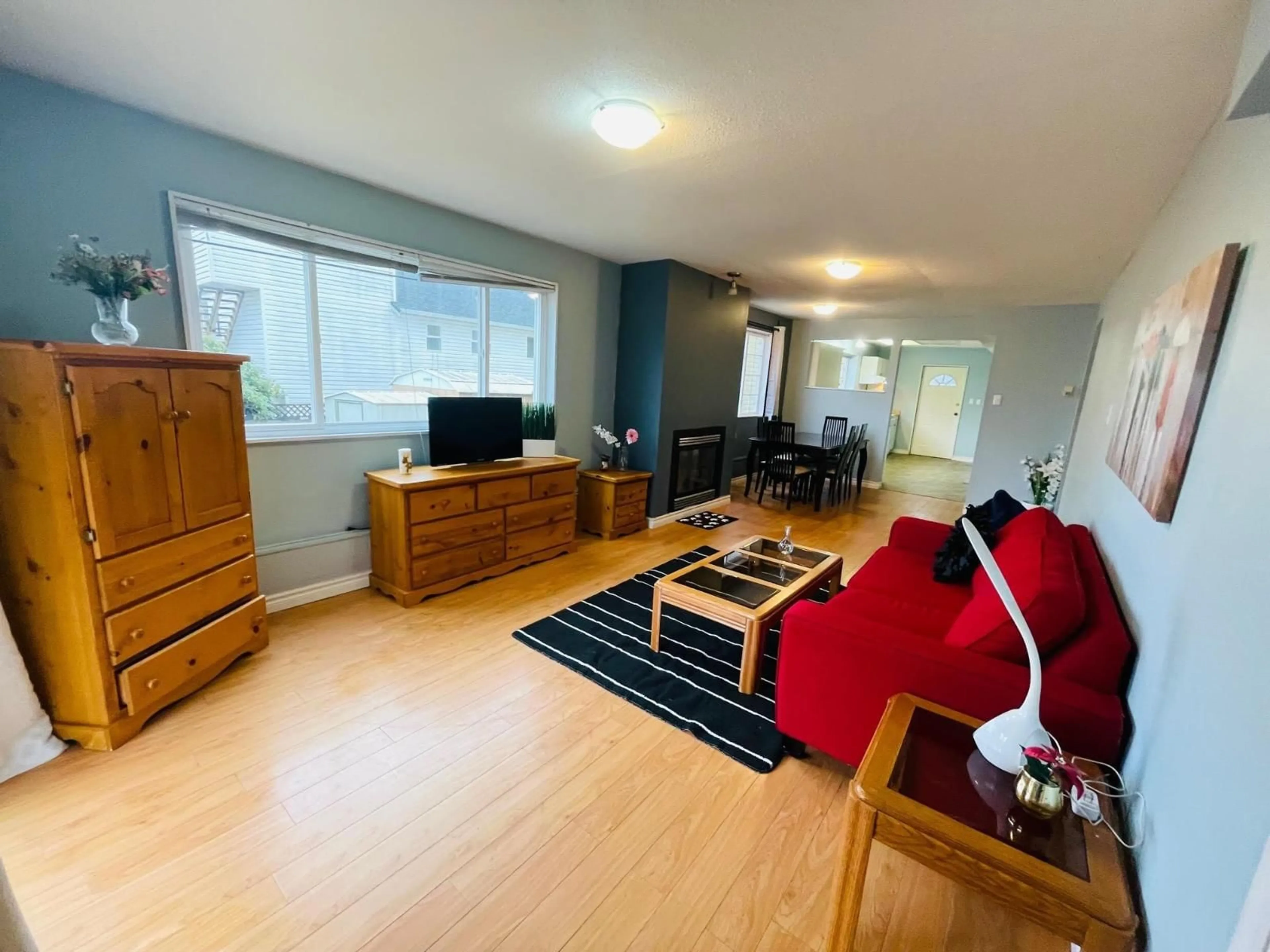 A pic of a room for 982 KEIL, White Rock British Columbia V4B4V7