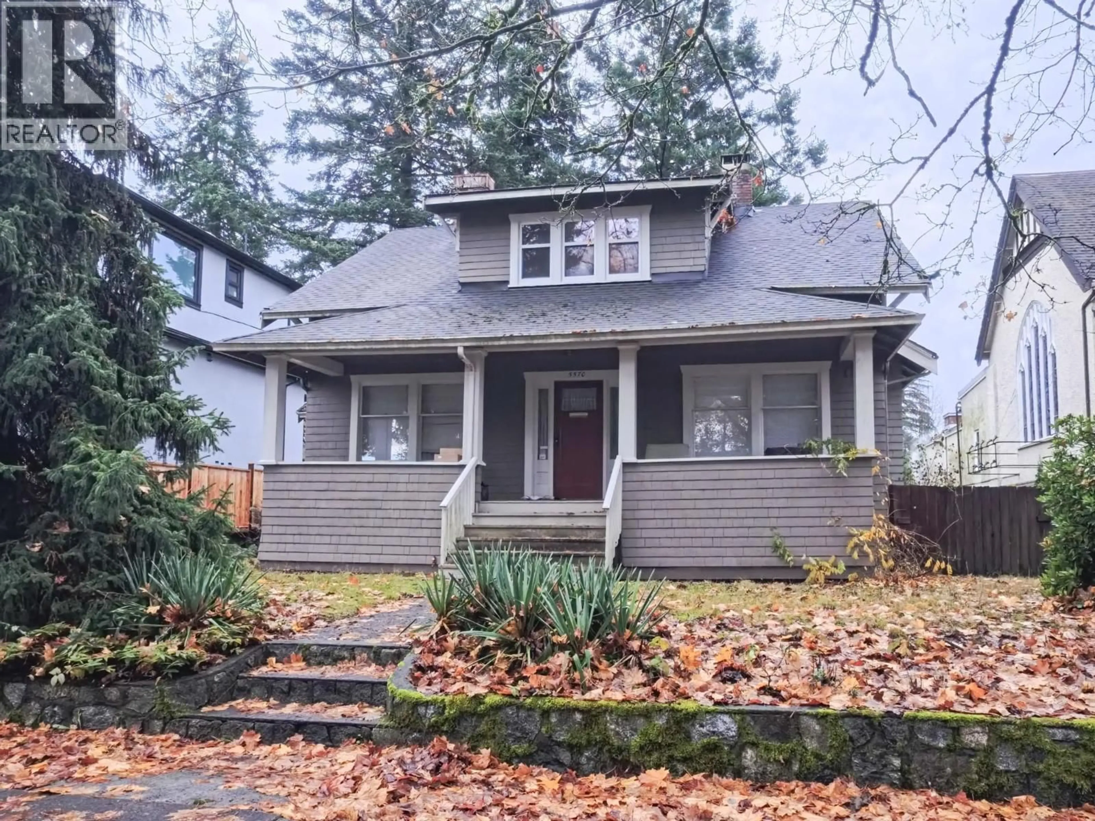 Home with vinyl exterior material, street for 5570 BALACLAVA STREET, Vancouver British Columbia V6N1L1