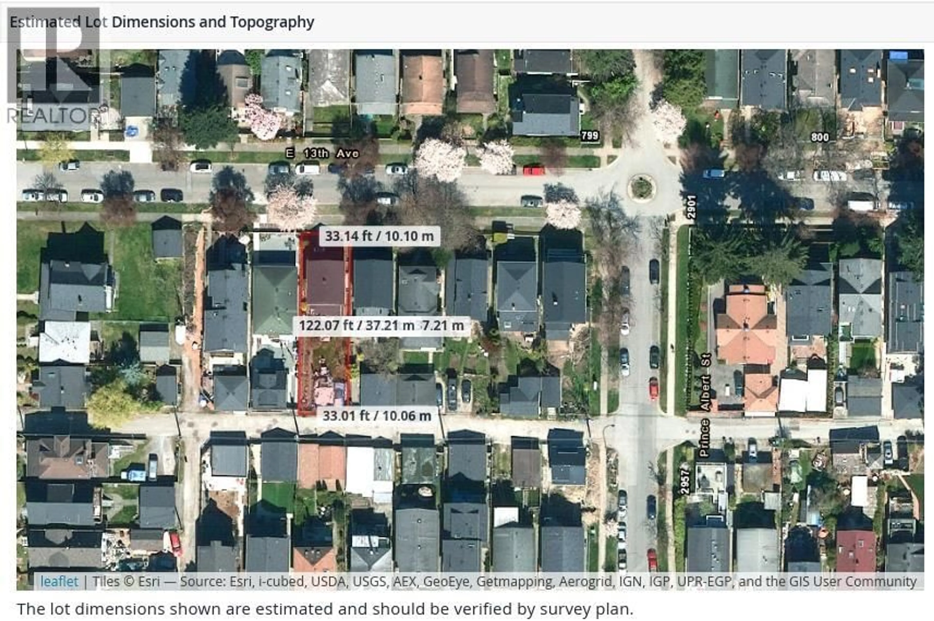 A pic from outside/outdoor area/front of a property/back of a property/a pic from drone, street for 742 13TH AVENUE, Vancouver British Columbia V5T2L3
