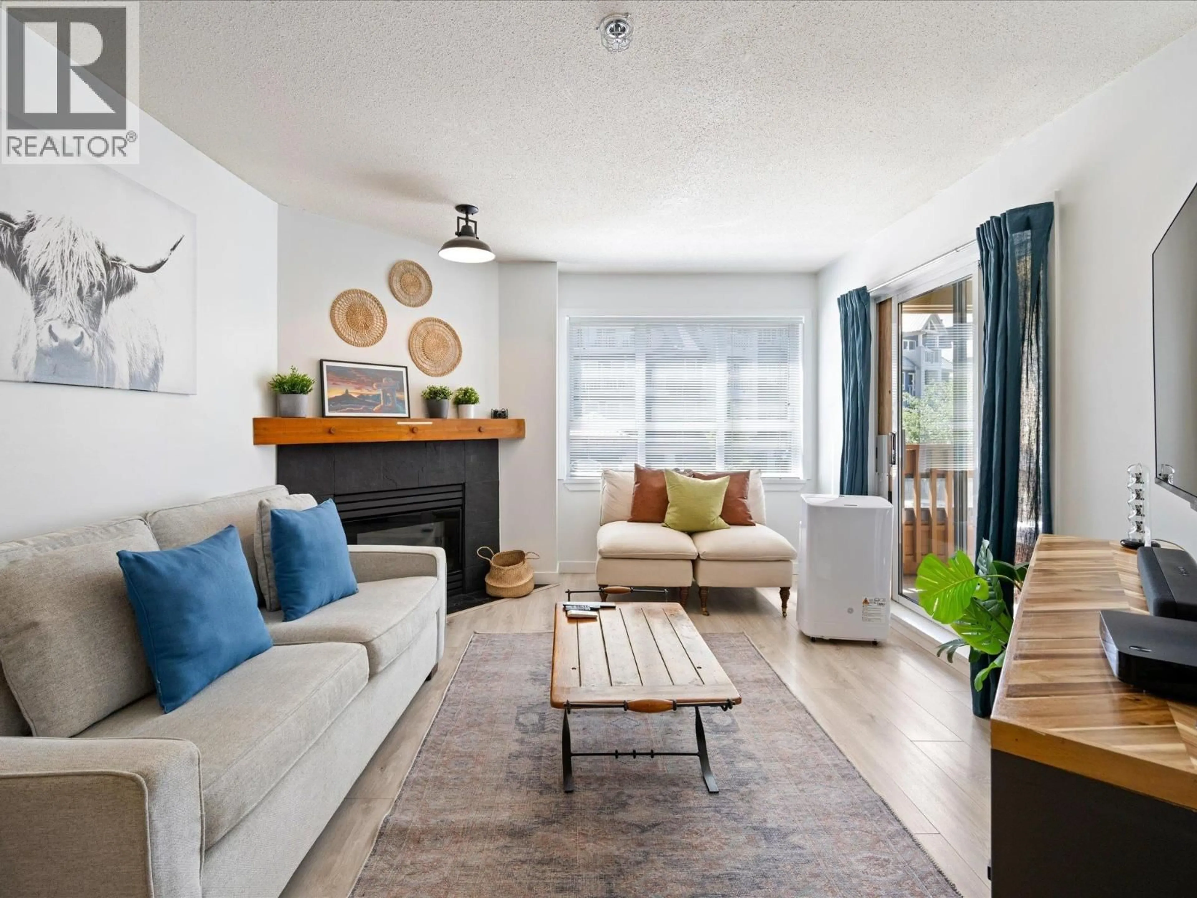 Living room with furniture, unknown for 253 - 4340 LORIMER ROAD, Whistler British Columbia V8E1A5