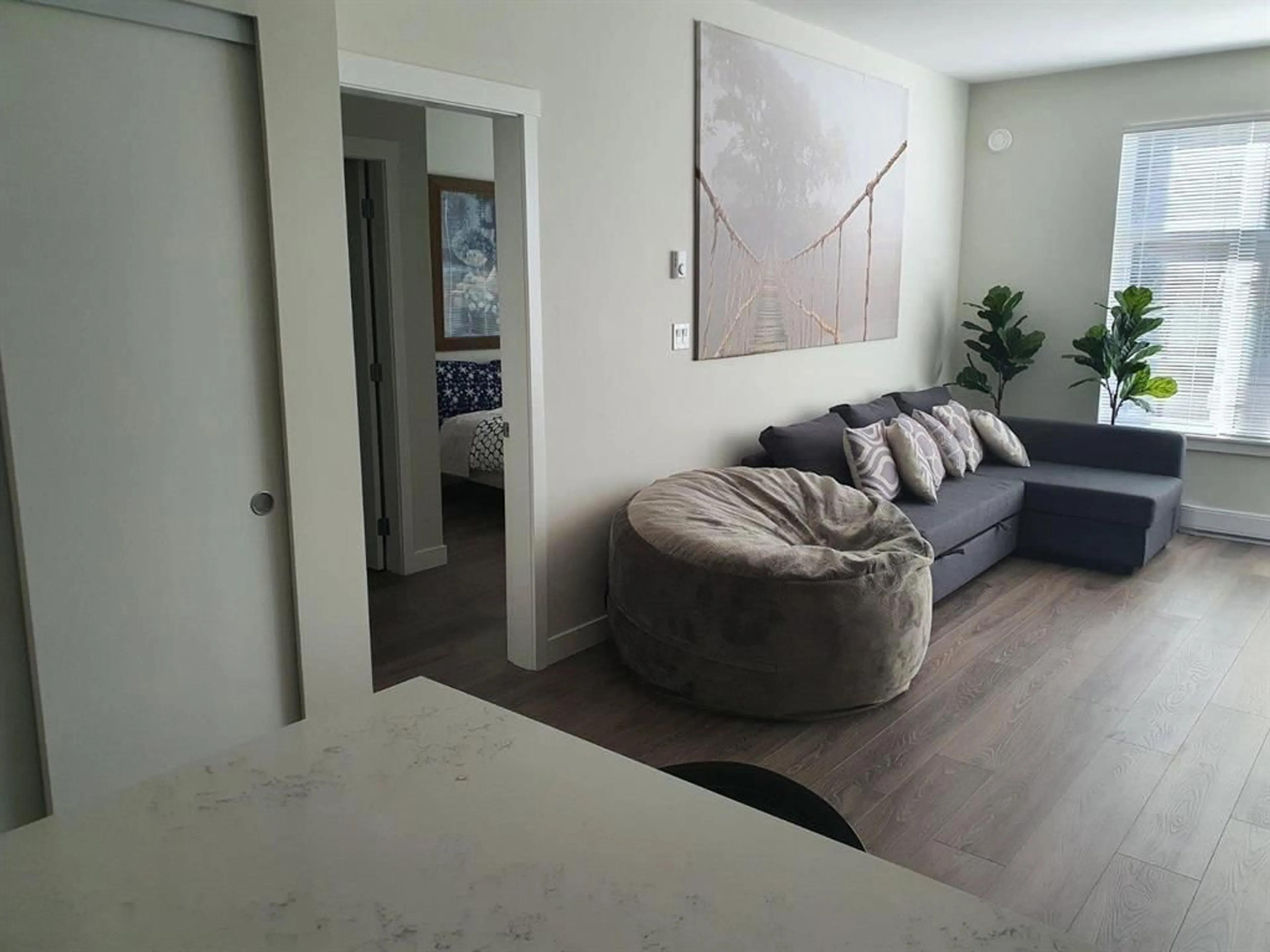 Living room with furniture, unknown for 124 - 10838 WHALLEY, Surrey British Columbia V3R0G8