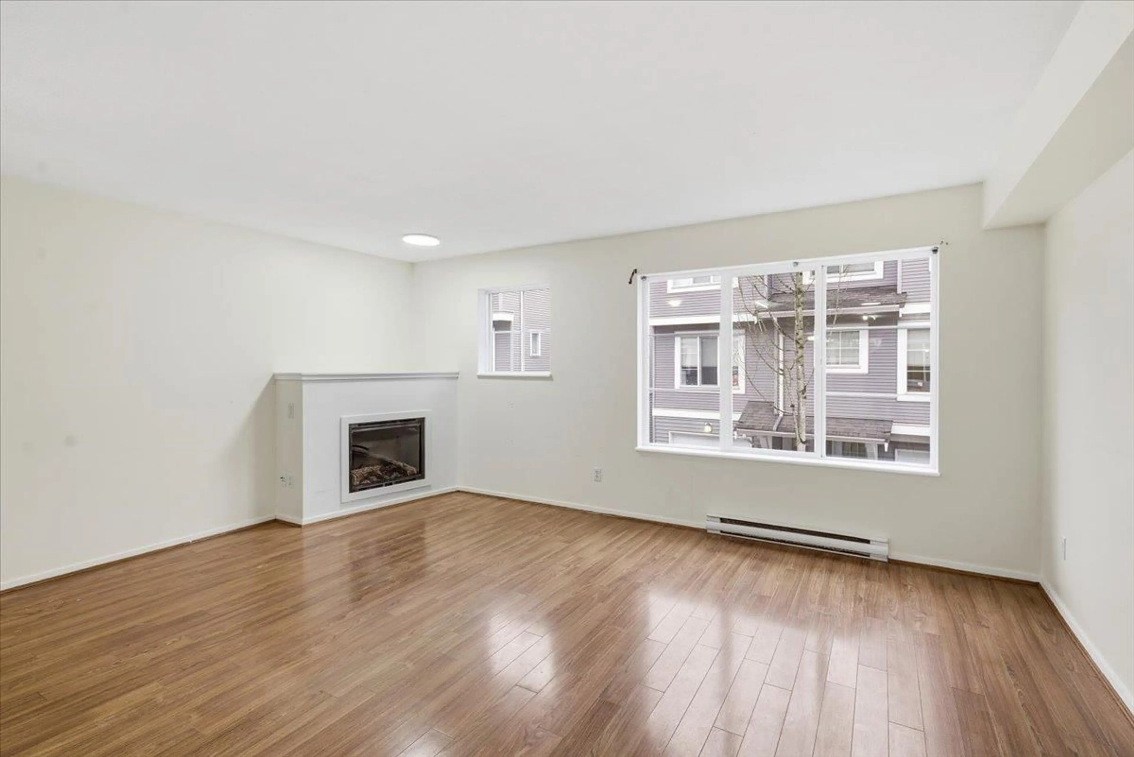 A pic of a room for 53 - 15155 62A, Surrey British Columbia V3S8A6