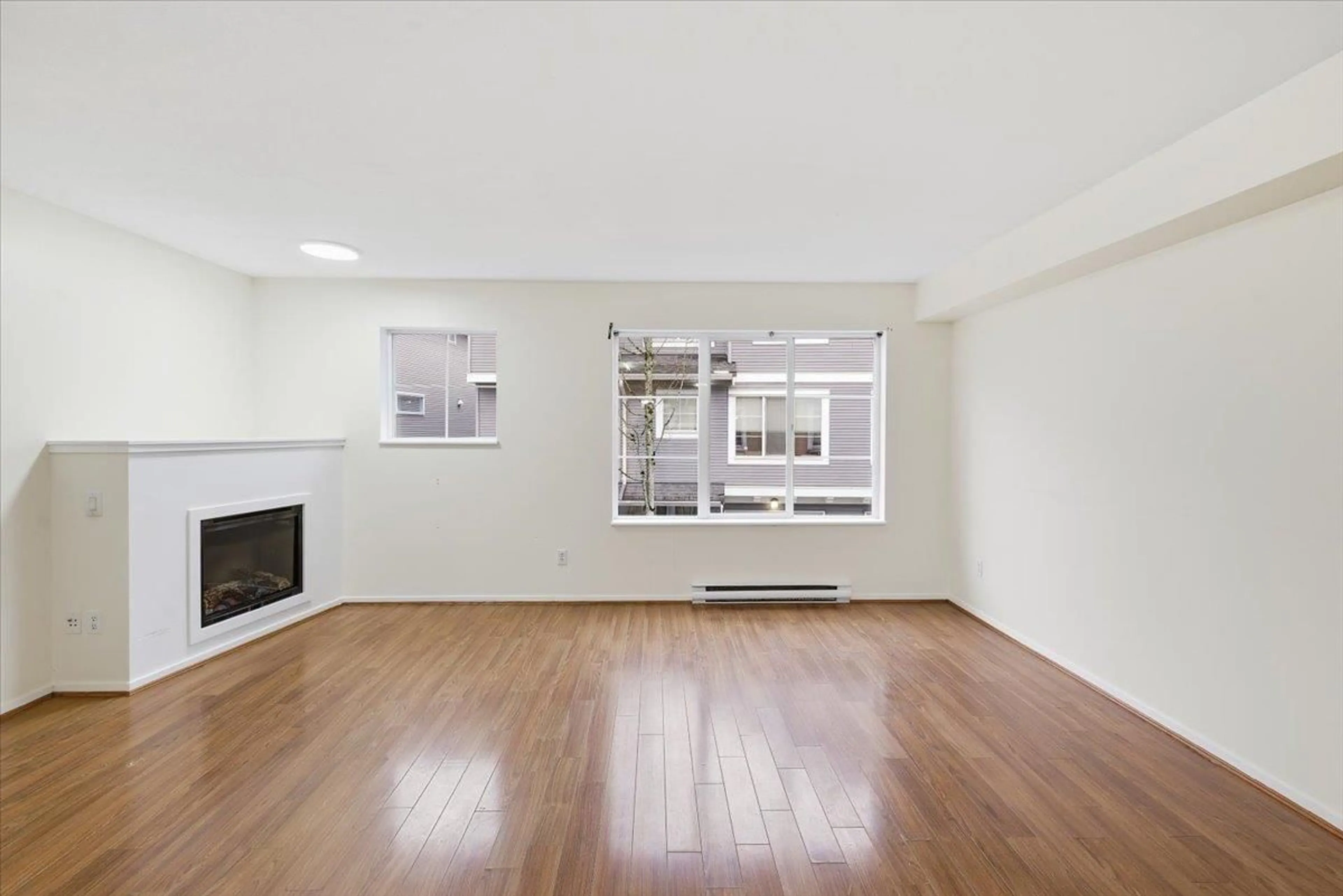 A pic of a room for 53 - 15155 62A, Surrey British Columbia V3S8A6