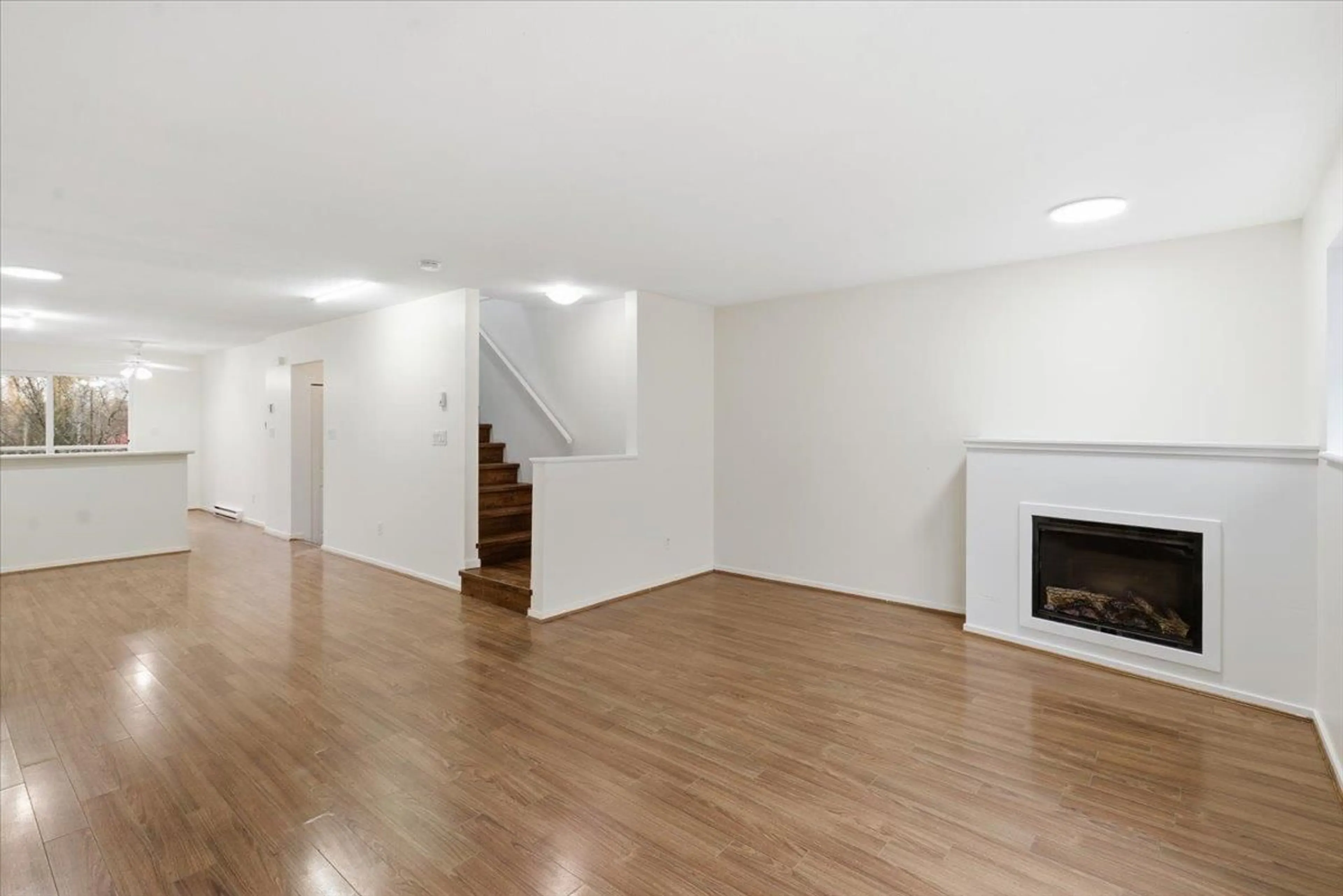 A pic of a room for 53 - 15155 62A, Surrey British Columbia V3S8A6