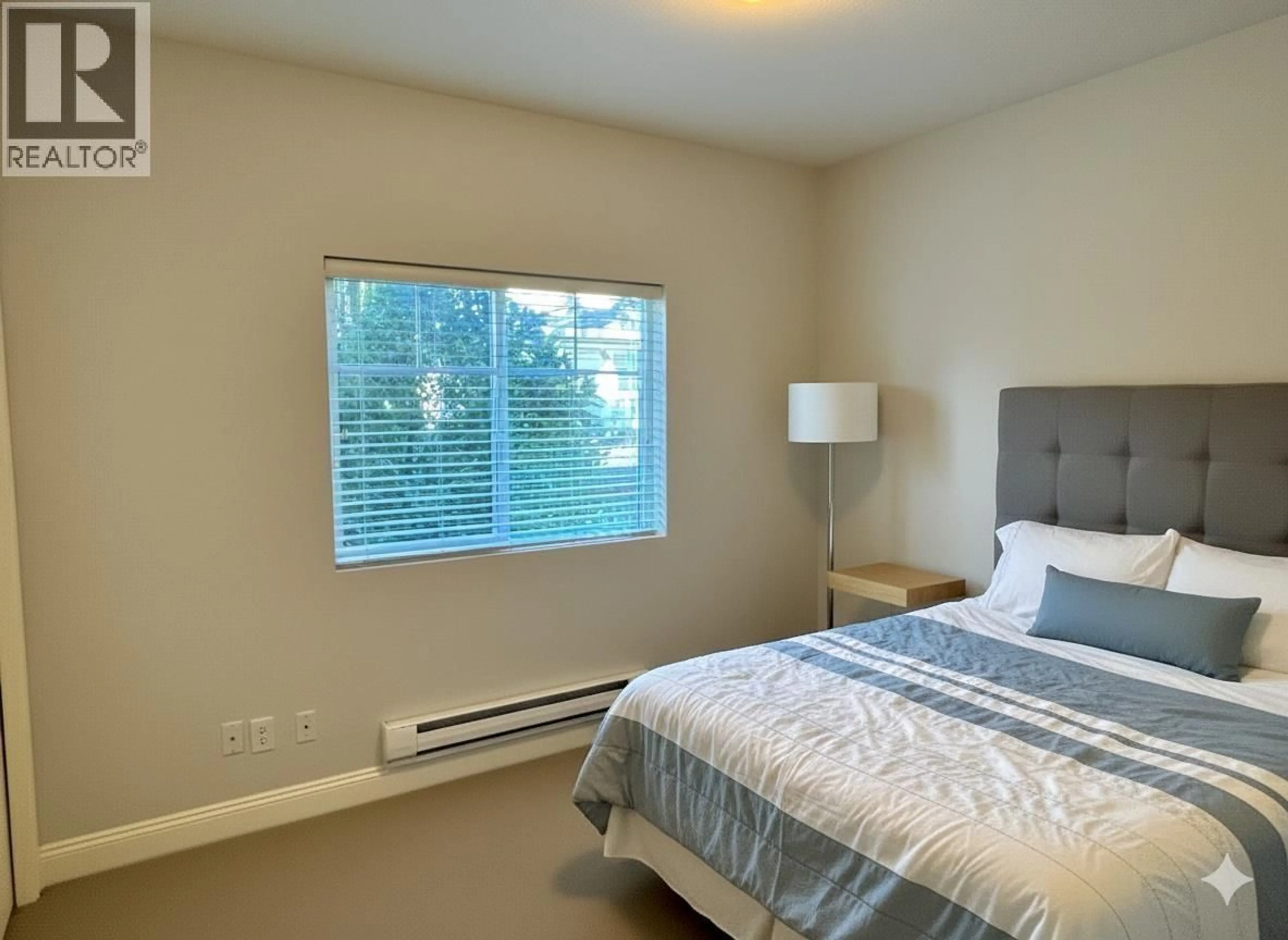 A pic of a room for 215 - 22150 DEWDNEY TRUNK ROAD, Maple Ridge British Columbia V2X3H6