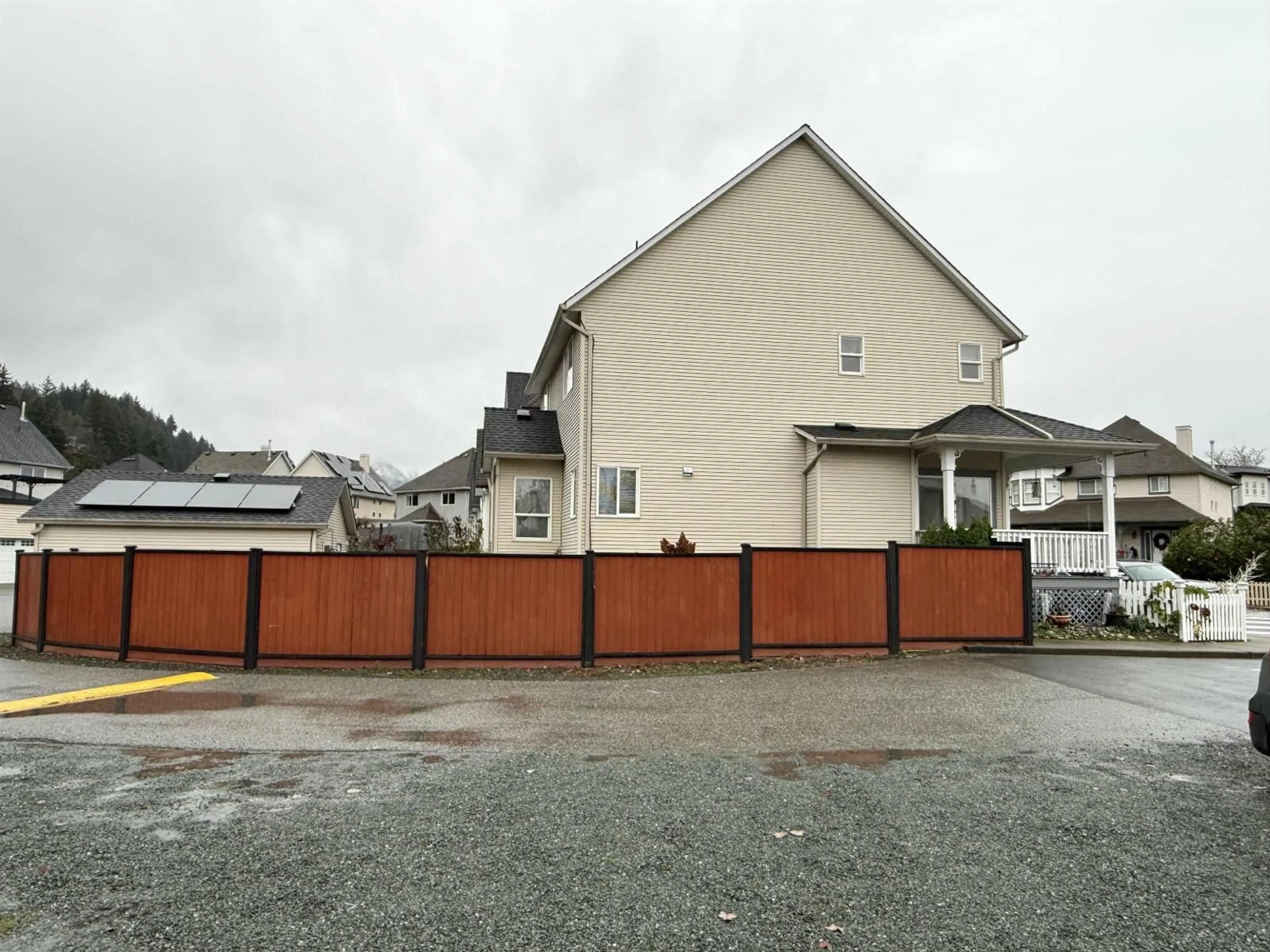 Unknown for 46442 CHESTER DRIVE, Chilliwack British Columbia V2R5N4