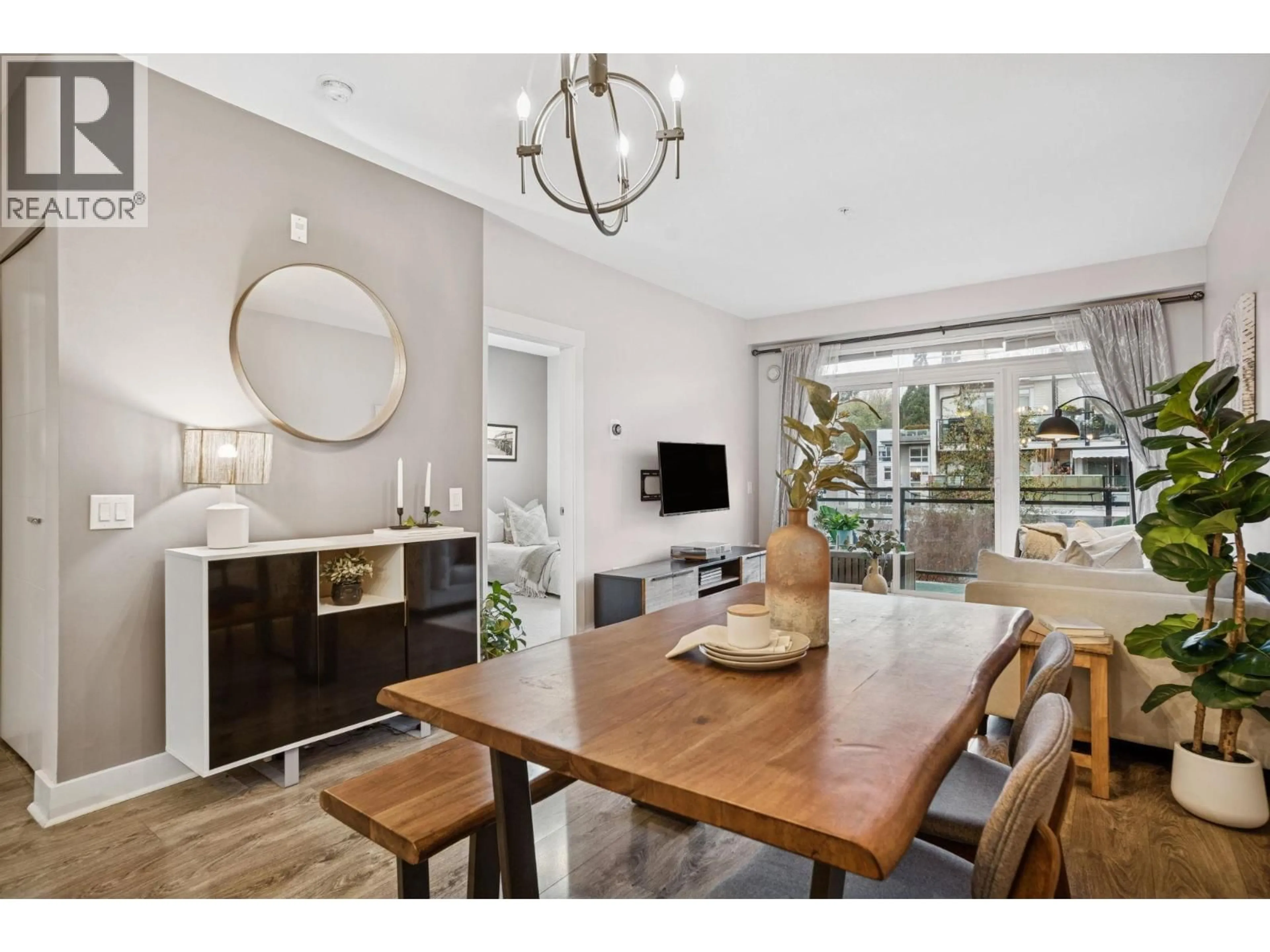 Unknown for 303 - 733 14 STREET, North Vancouver British Columbia V7M0C6