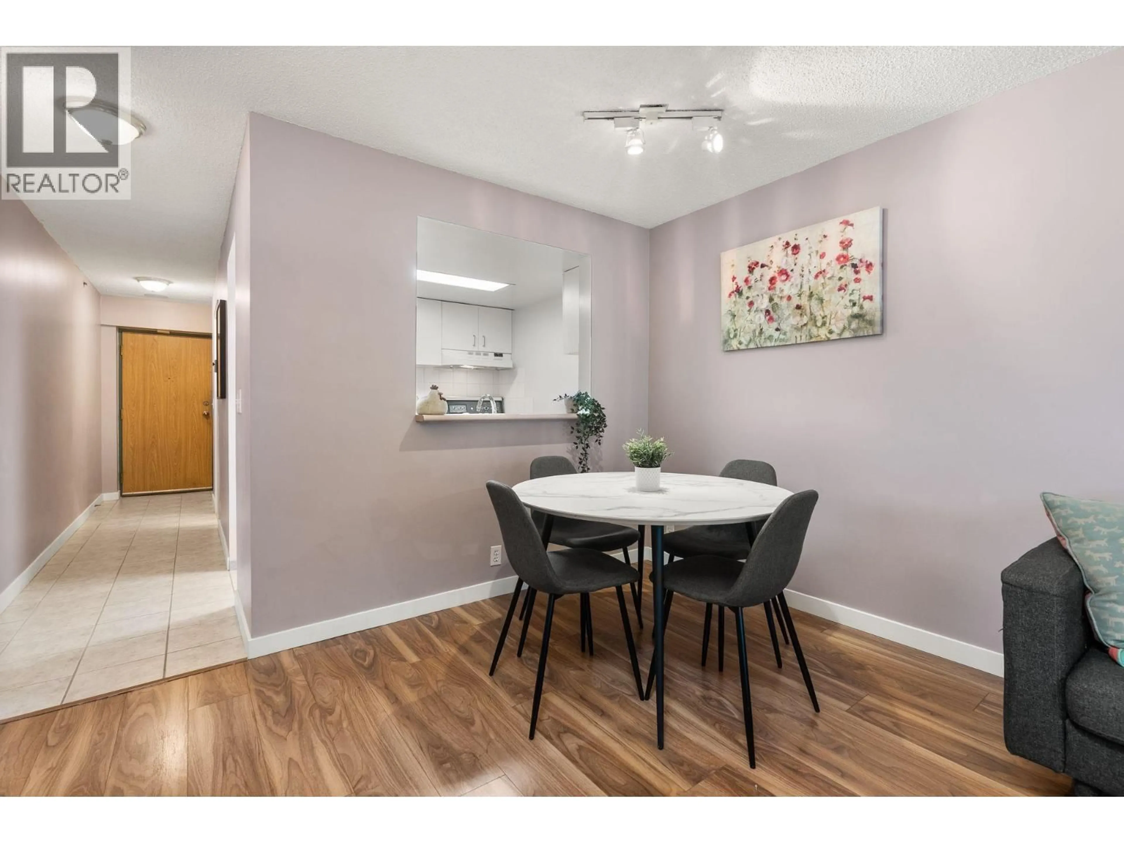Dining room, wood/laminate floor for 504 - 789 DRAKE STREET, Vancouver British Columbia V6Z2N7
