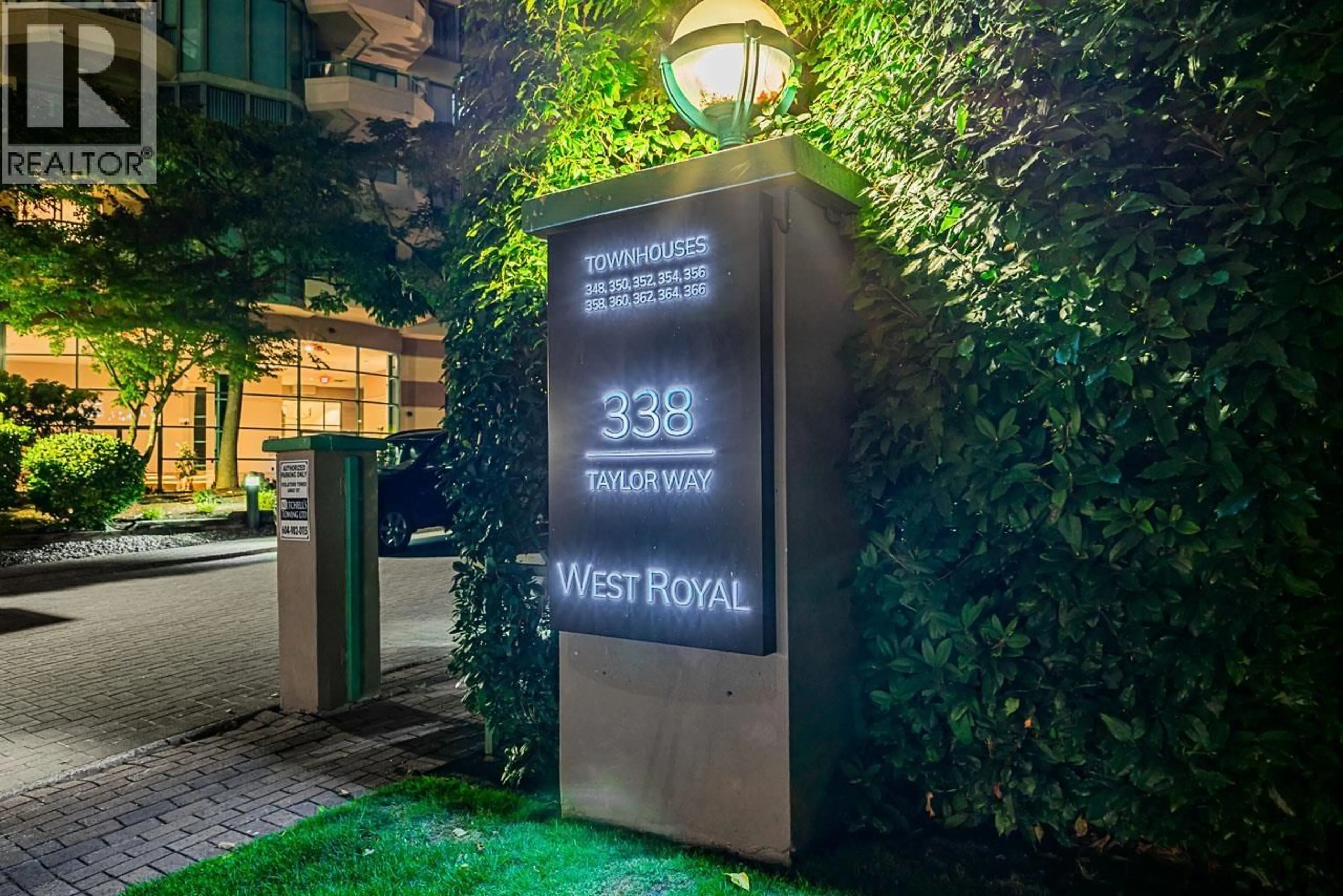 Lobby for 4D - 338 TAYLOR WAY, West Vancouver British Columbia V7T2Y1