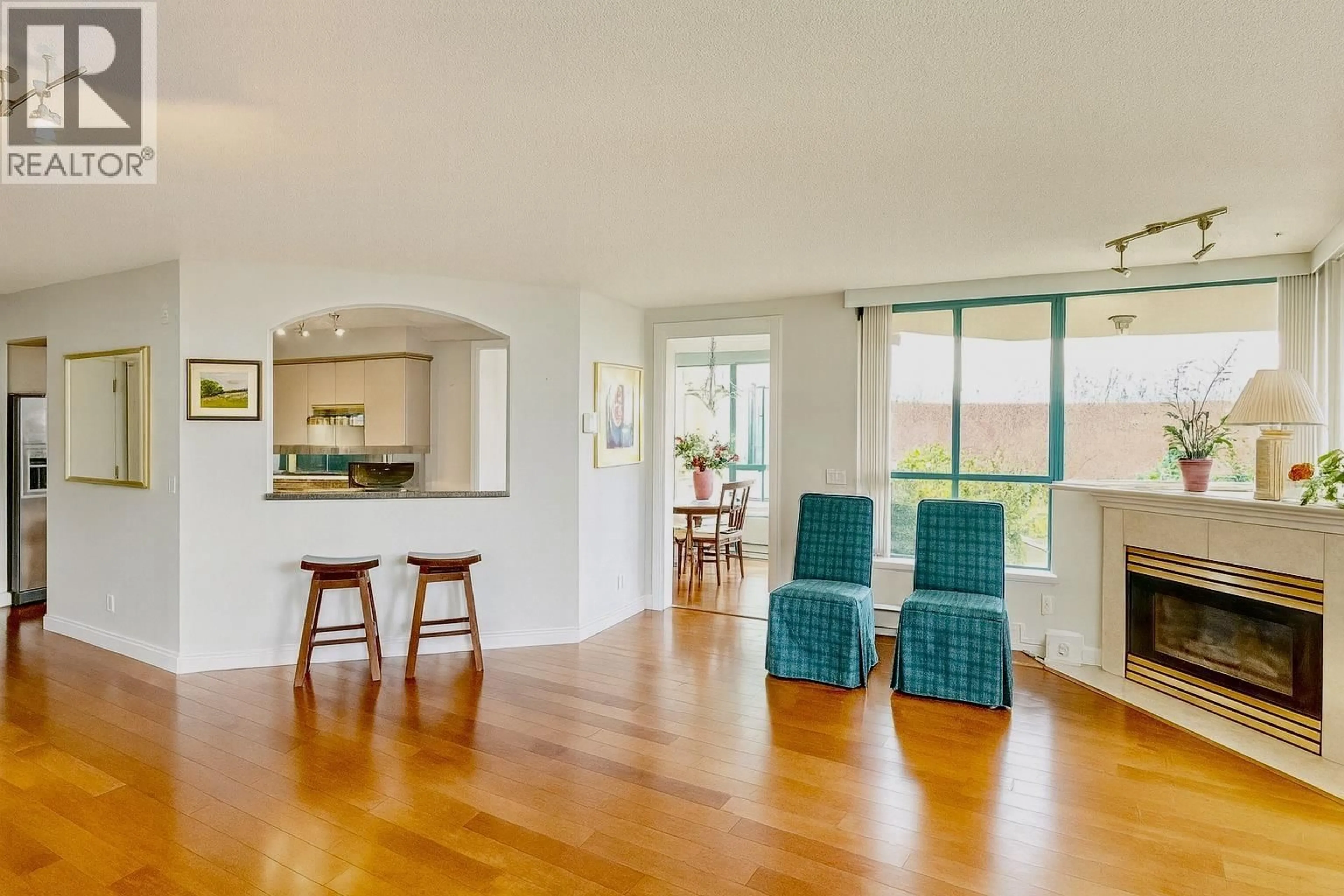 Unknown for 4D - 338 TAYLOR WAY, West Vancouver British Columbia V7T2Y1