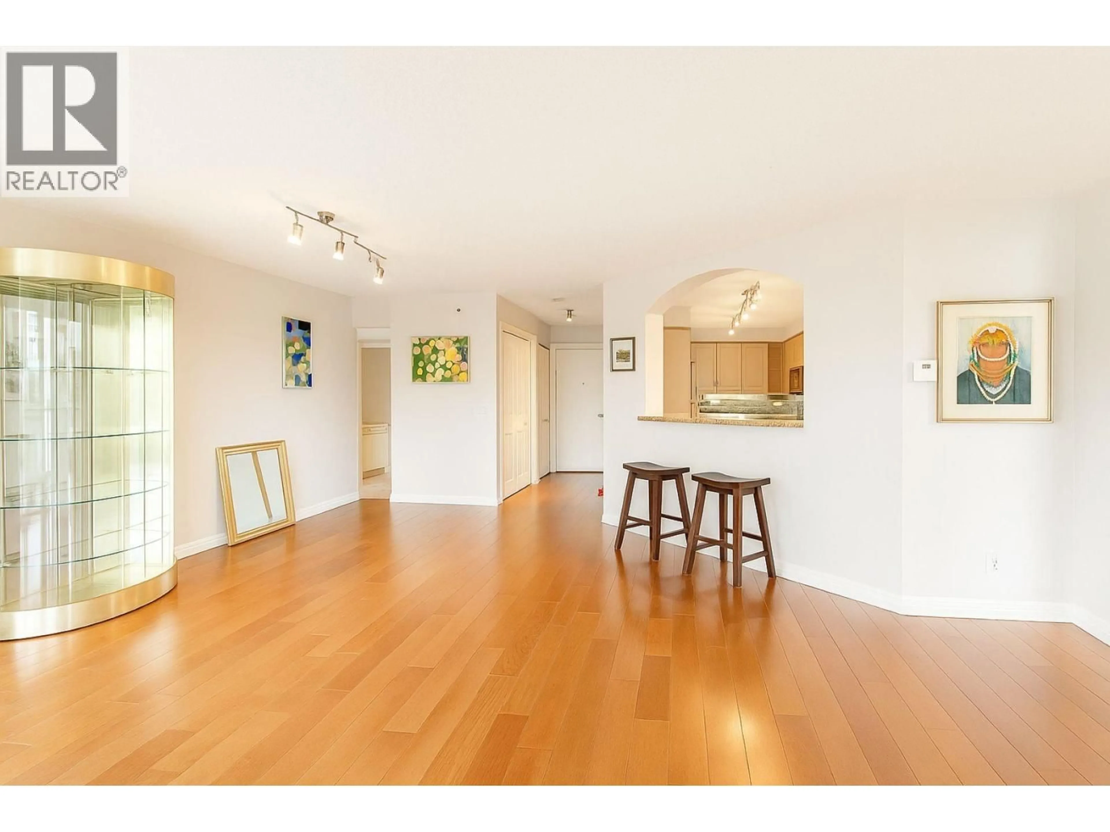 Unknown for 4D - 338 TAYLOR WAY, West Vancouver British Columbia V7T2Y1