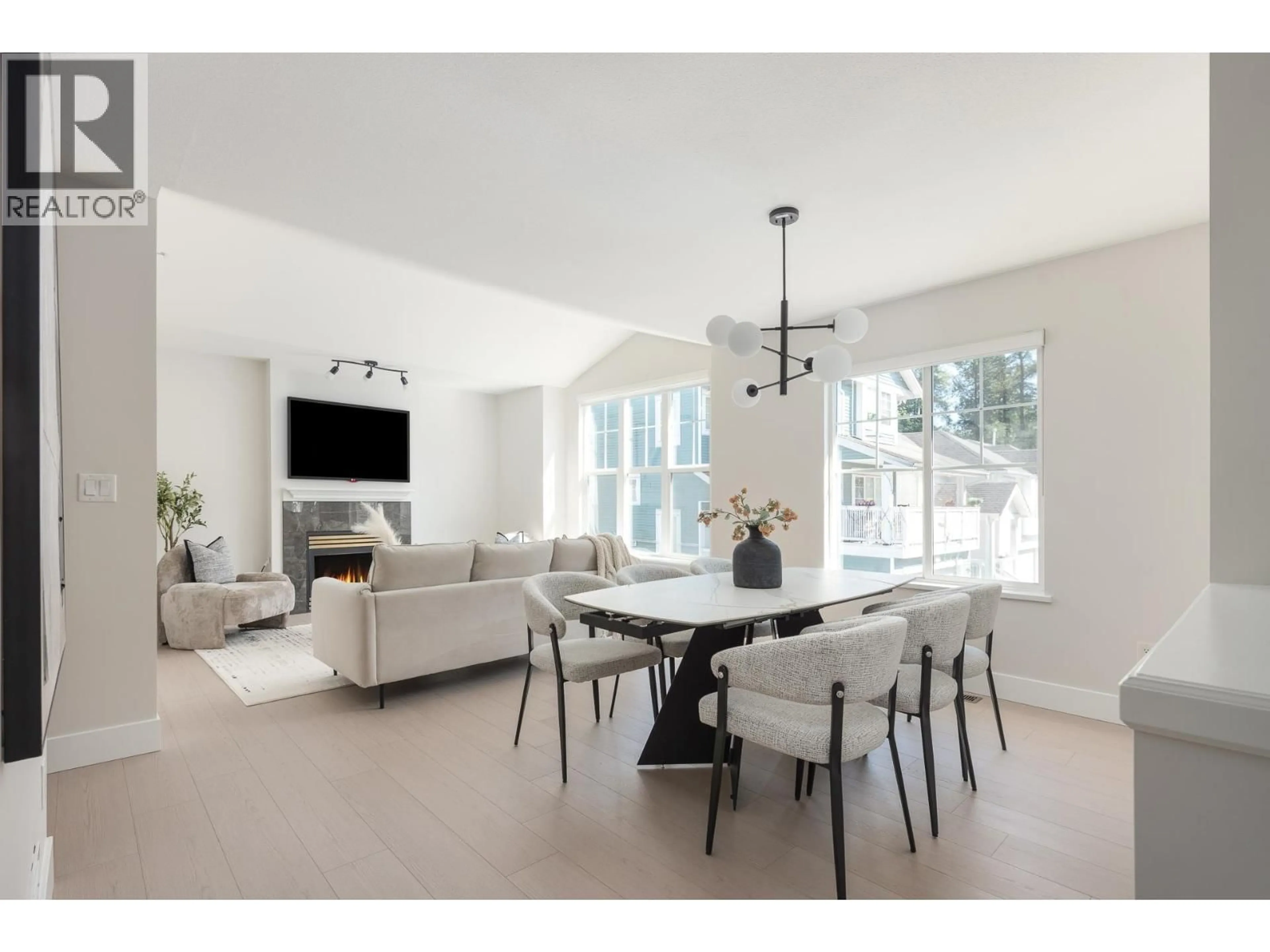 Unknown for 230 - 3000 RIVERBEND DRIVE, Coquitlam British Columbia V3C6R1