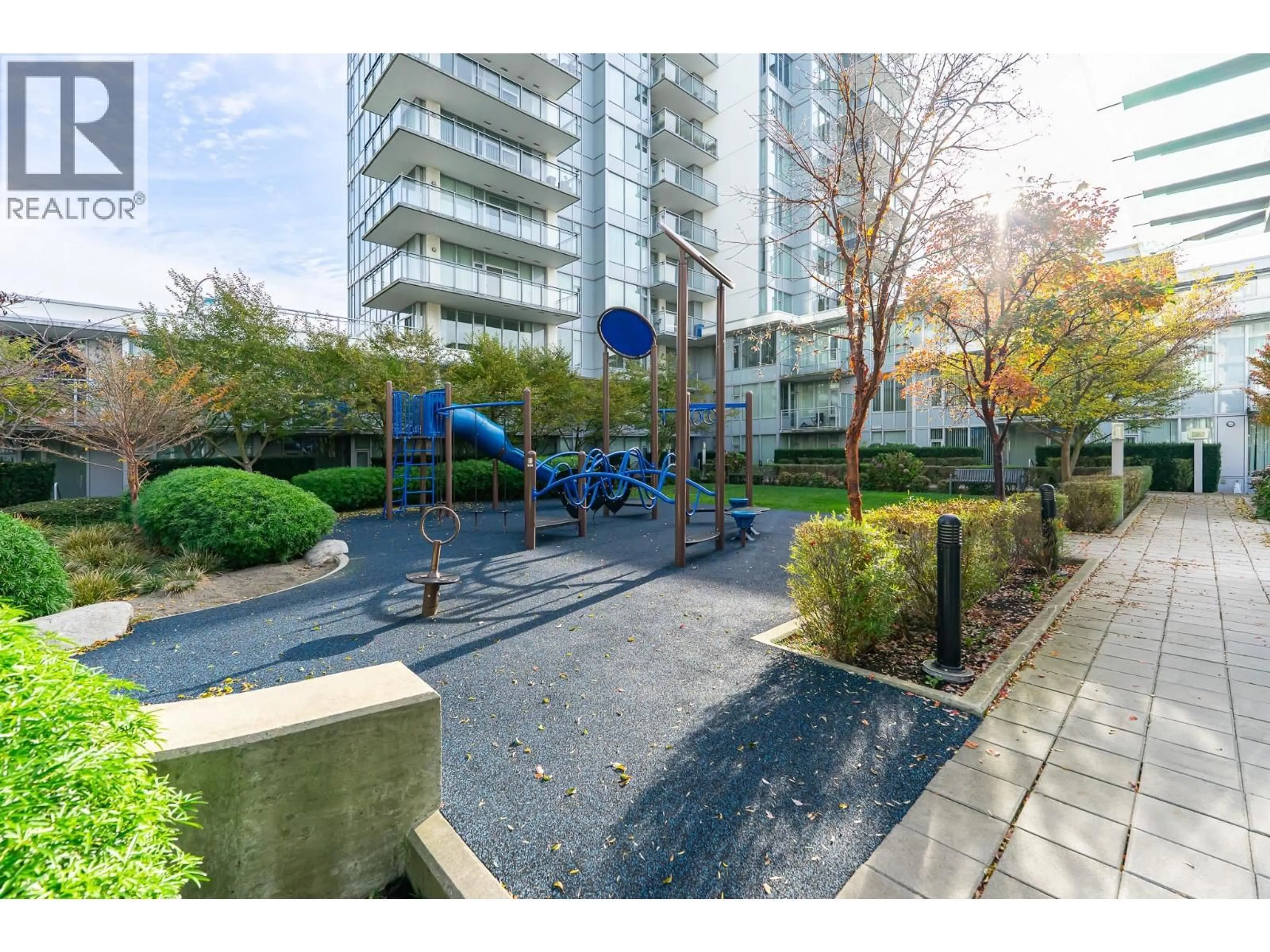 Patio, street for 1704 - 3333 SEXSMITH ROAD, Richmond British Columbia V6X0R7