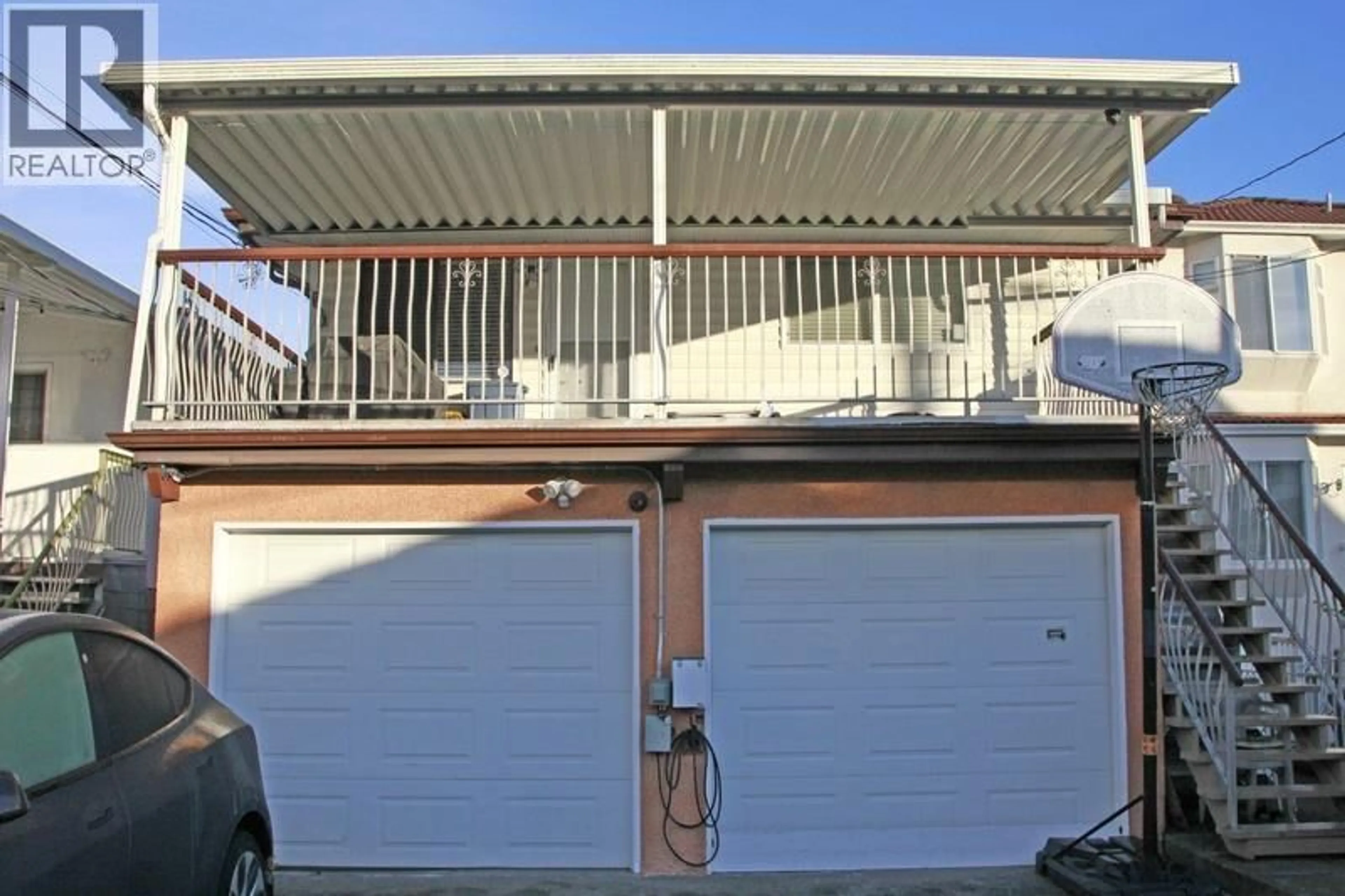 Indoor garage for 2038 40TH AVENUE, Vancouver British Columbia V5P1J3