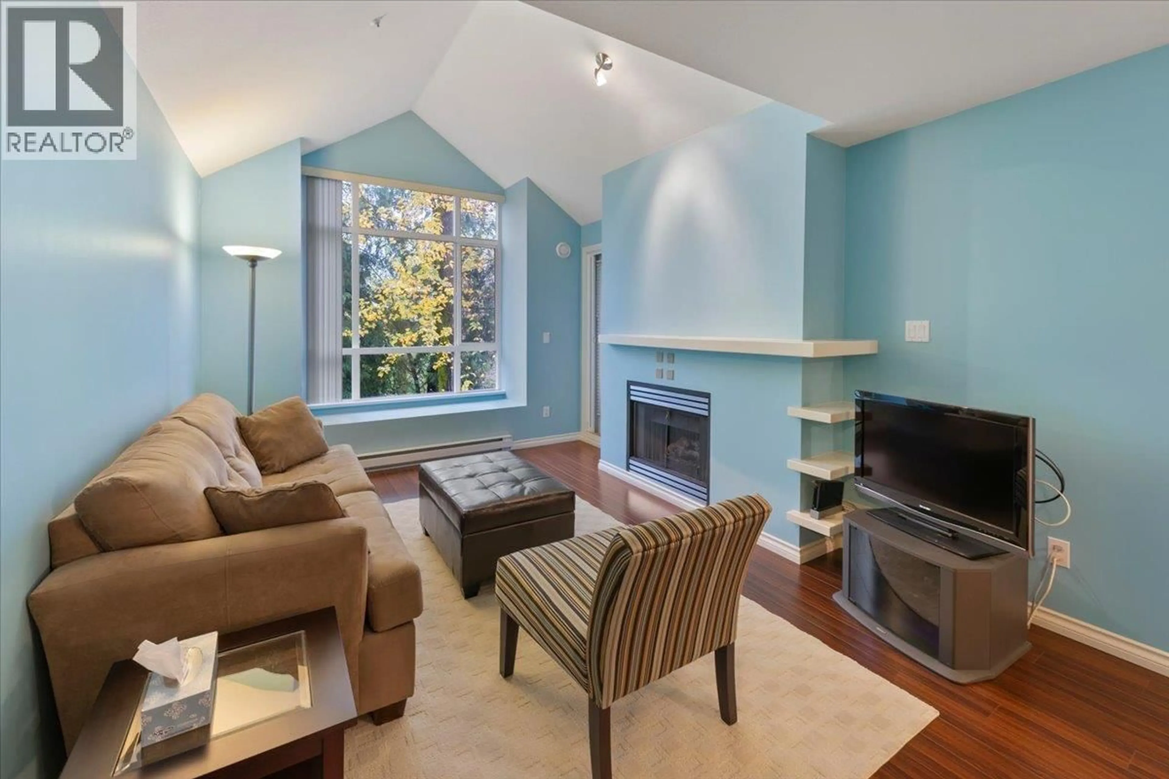 Living room with furniture, unknown for 413 - 6893 PRENTER STREET, Burnaby British Columbia V5E4L3