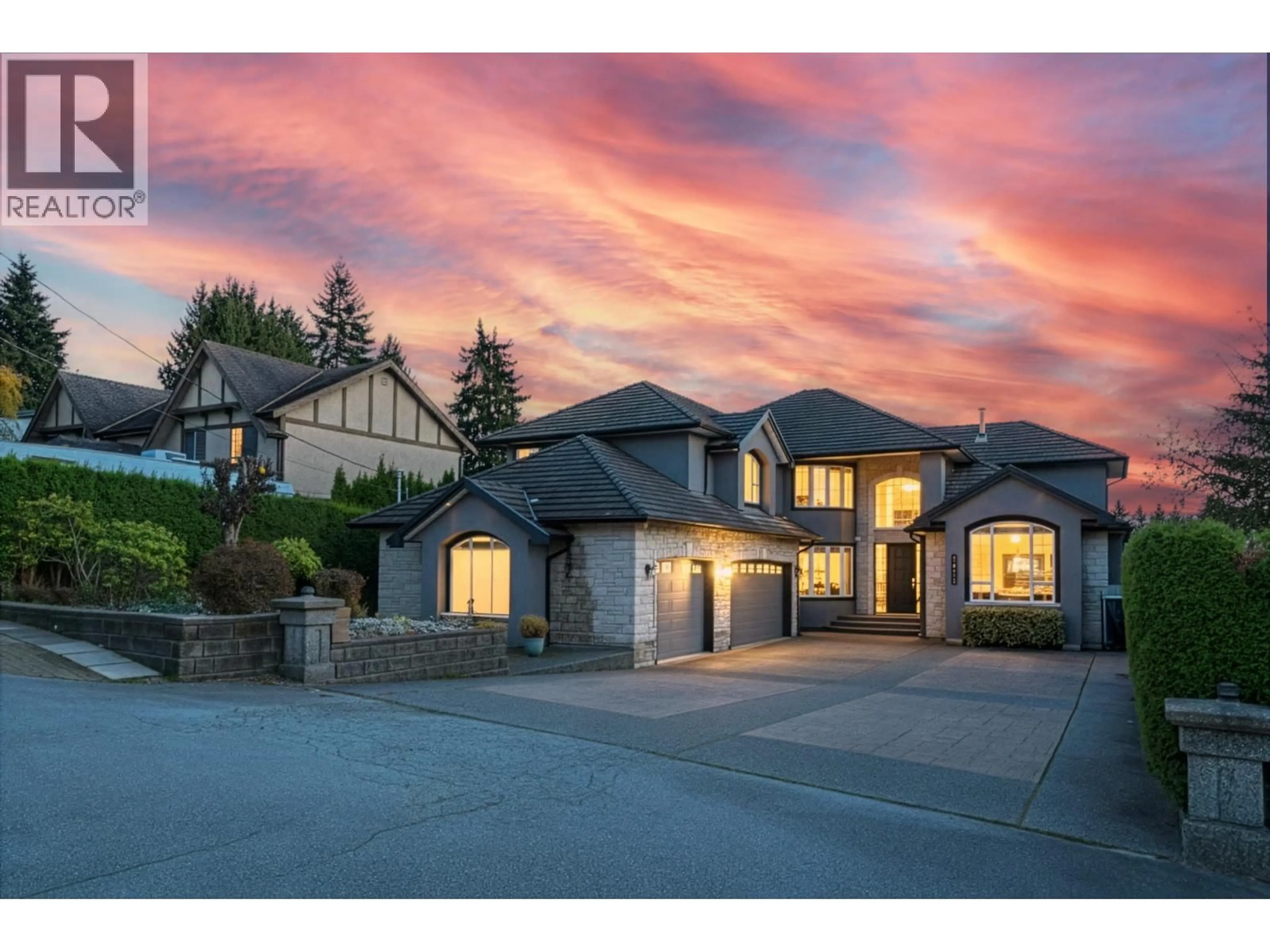 A pic from outside/outdoor area/front of a property/back of a property/a pic from drone, mountain view for 2126 LORRAINE AVENUE, Coquitlam British Columbia V3K2M6