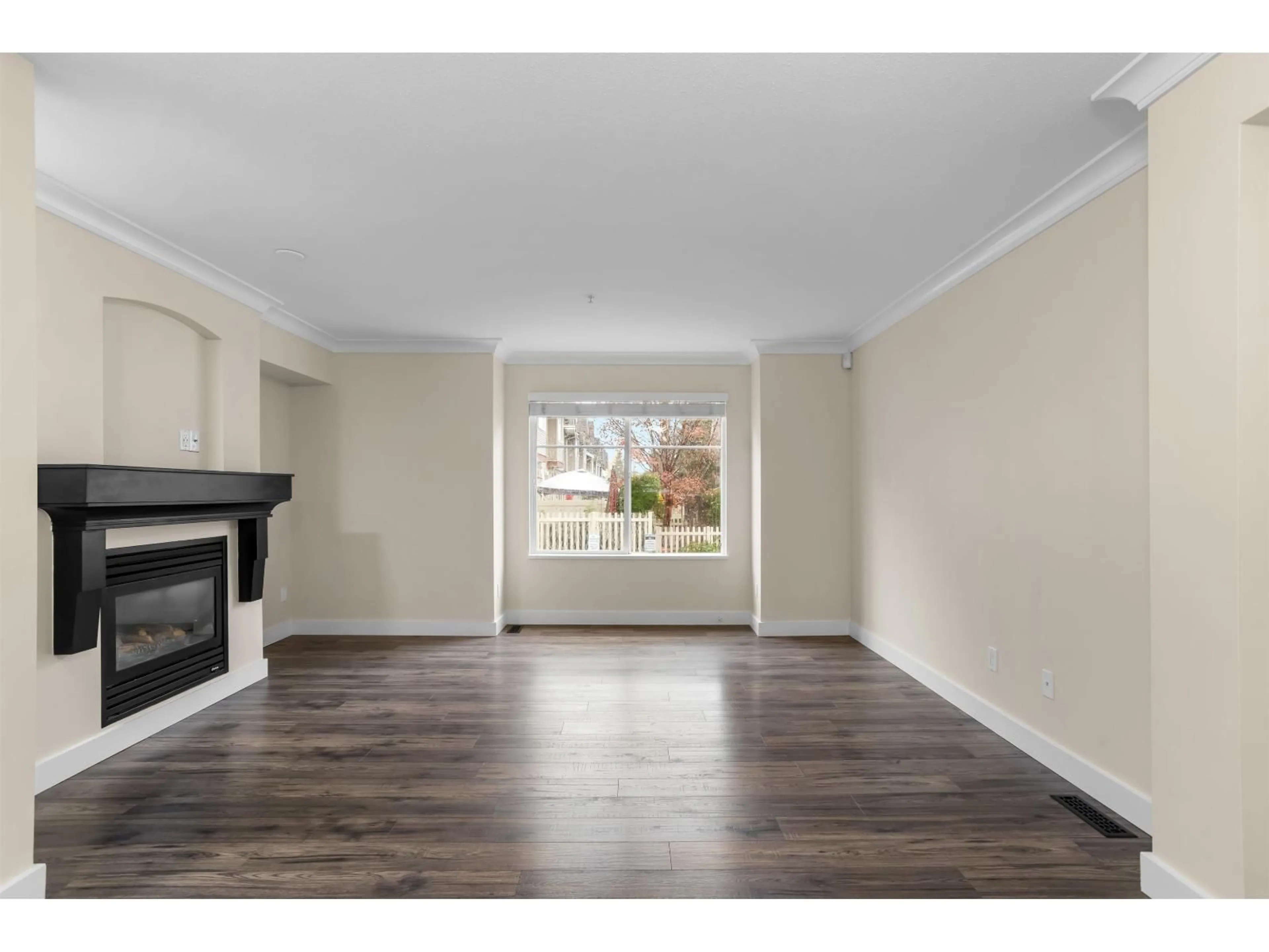 A pic of a room for 67 - 6651 203, Langley British Columbia V2Y2Z2