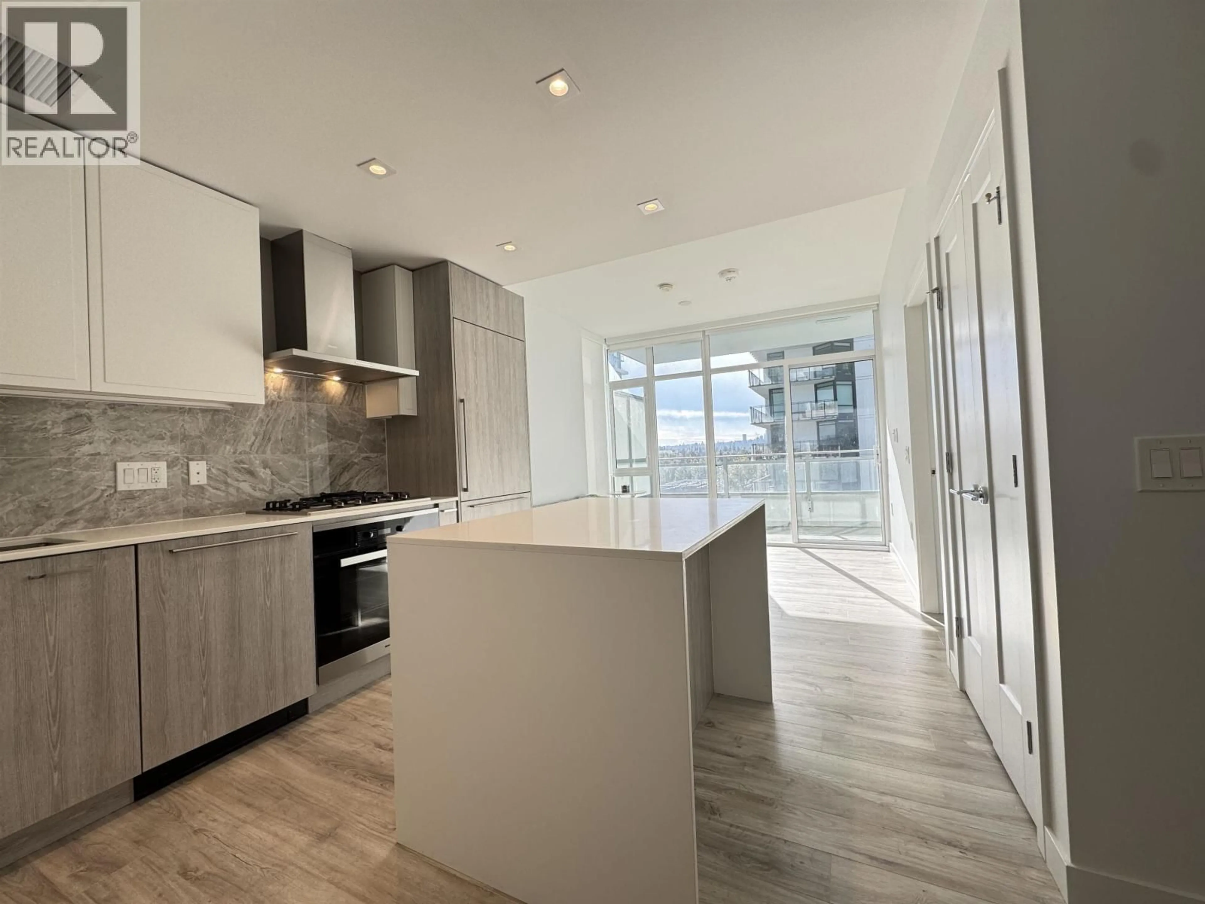Open concept kitchen, unknown for 802 - 2288 ALPHA AVENUE, Burnaby British Columbia V5C0L9
