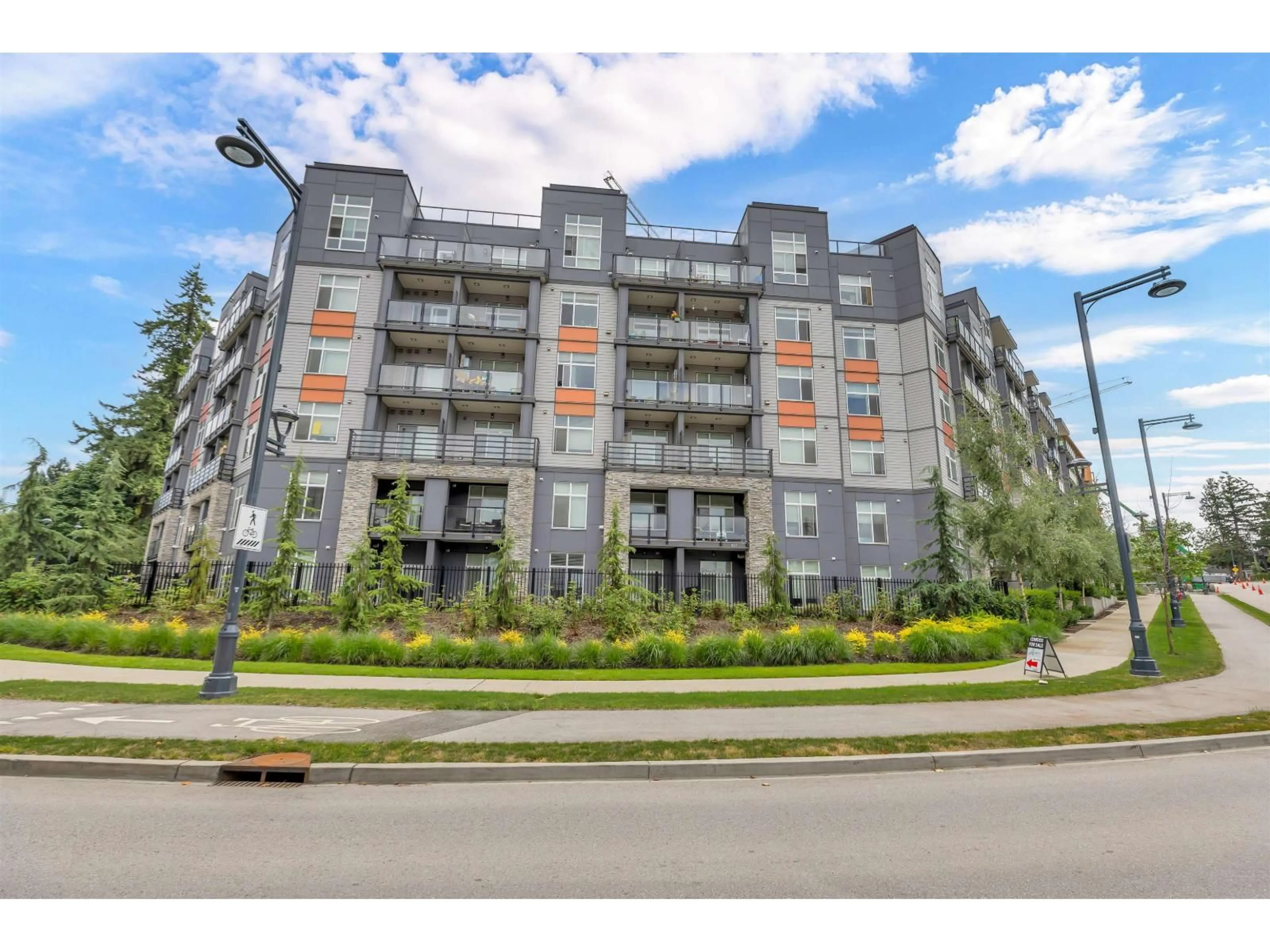 Unknown for 418 - 11077 RAVINE, Surrey British Columbia V3T0R7