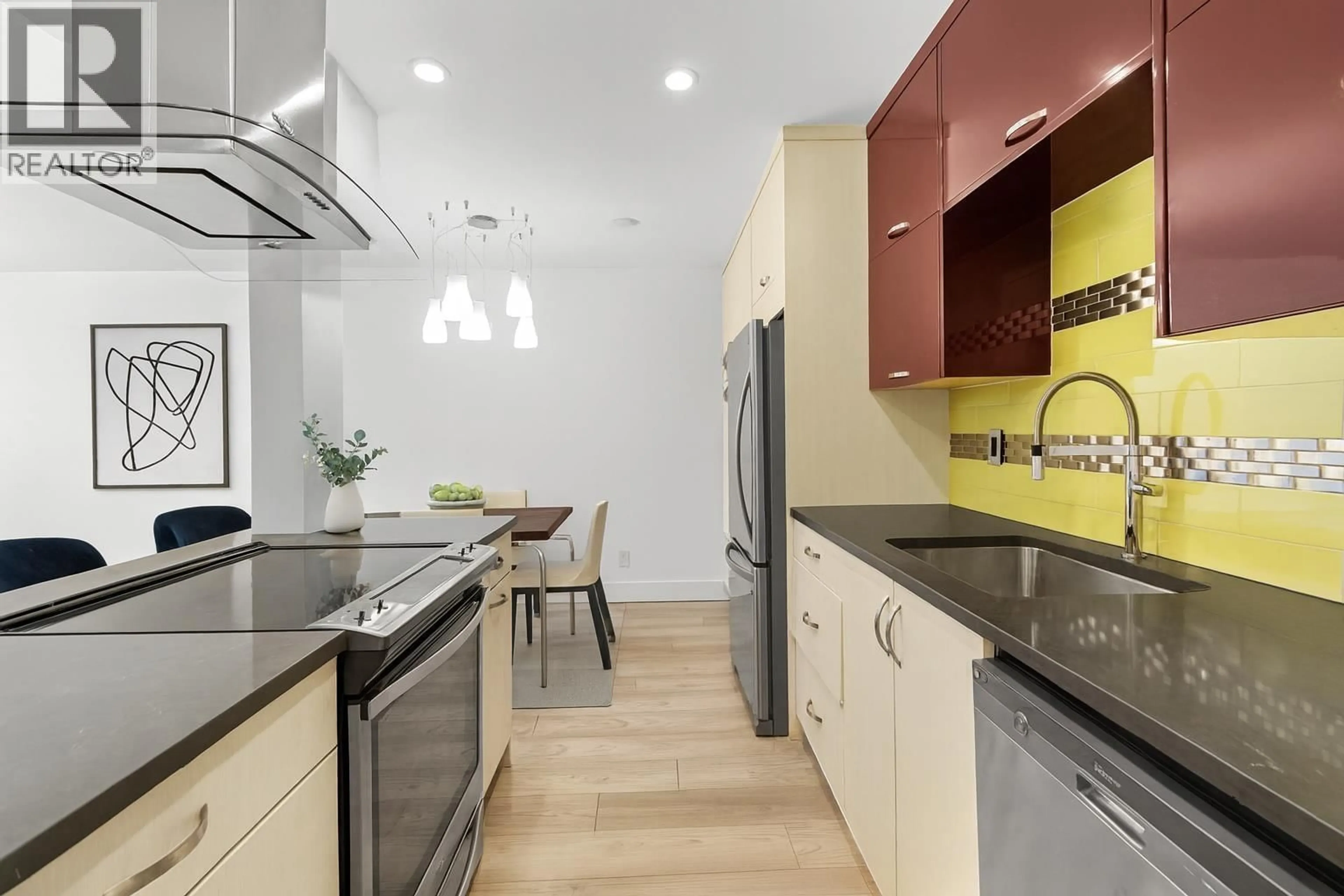 Unknown for 202 - 1422 3RD AVENUE, Vancouver British Columbia V5N5R5