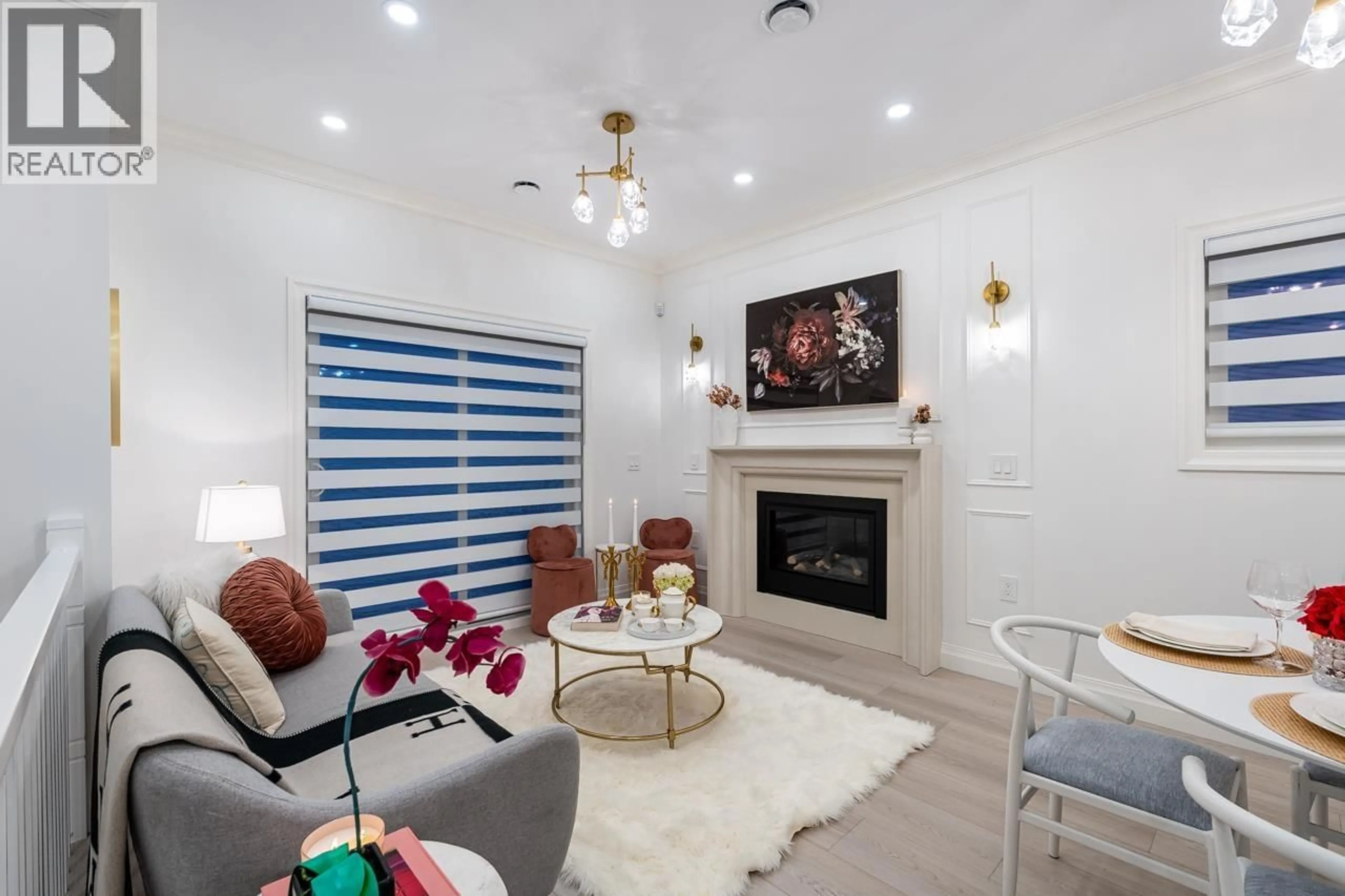 Living room with furniture, unknown for 5136 DOMINION STREET, Burnaby British Columbia V5G1C9