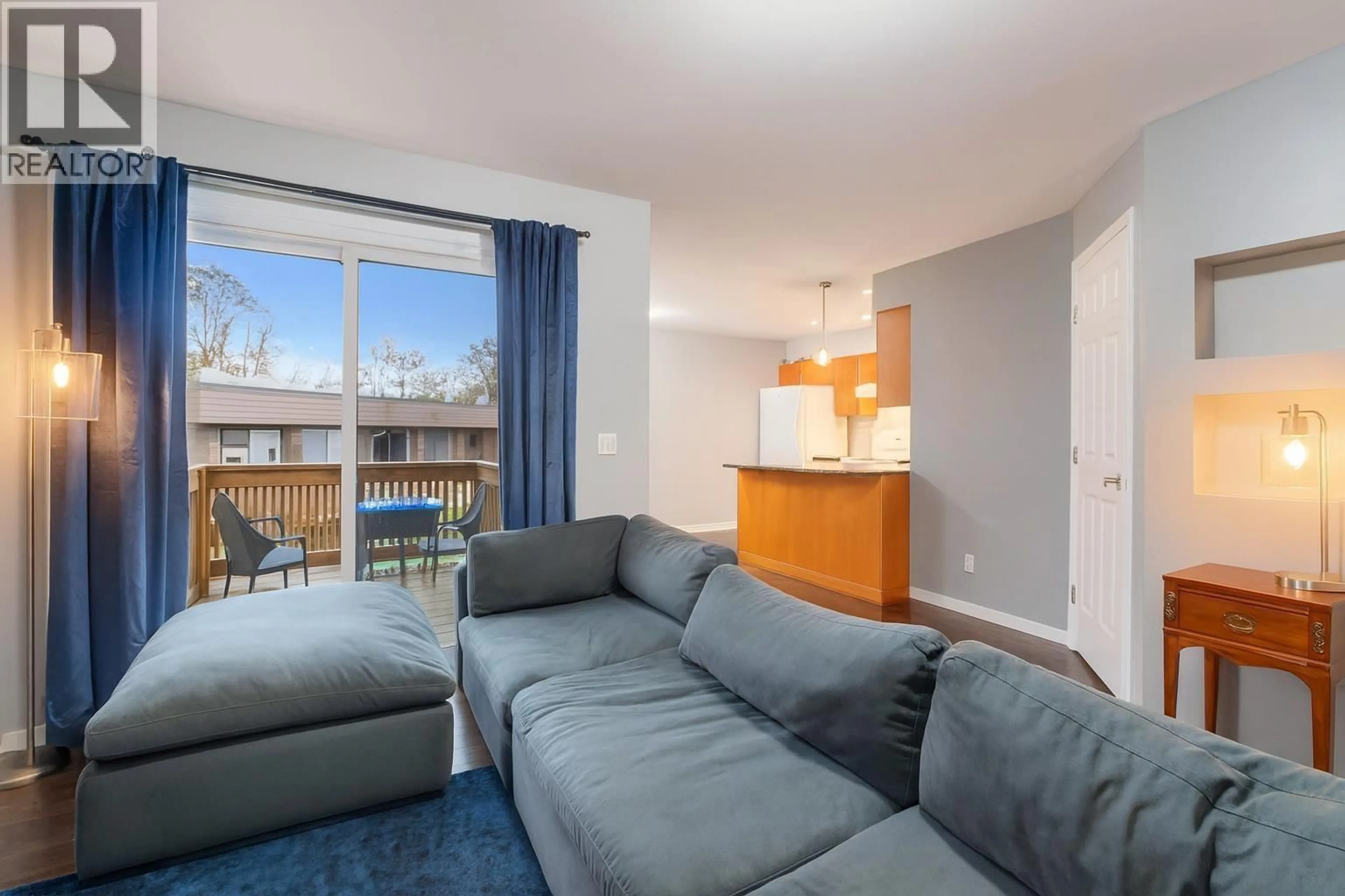 Living room with furniture, unknown for 6 - 310 HIGHLAND WAY, Port Moody British Columbia V3H3V7