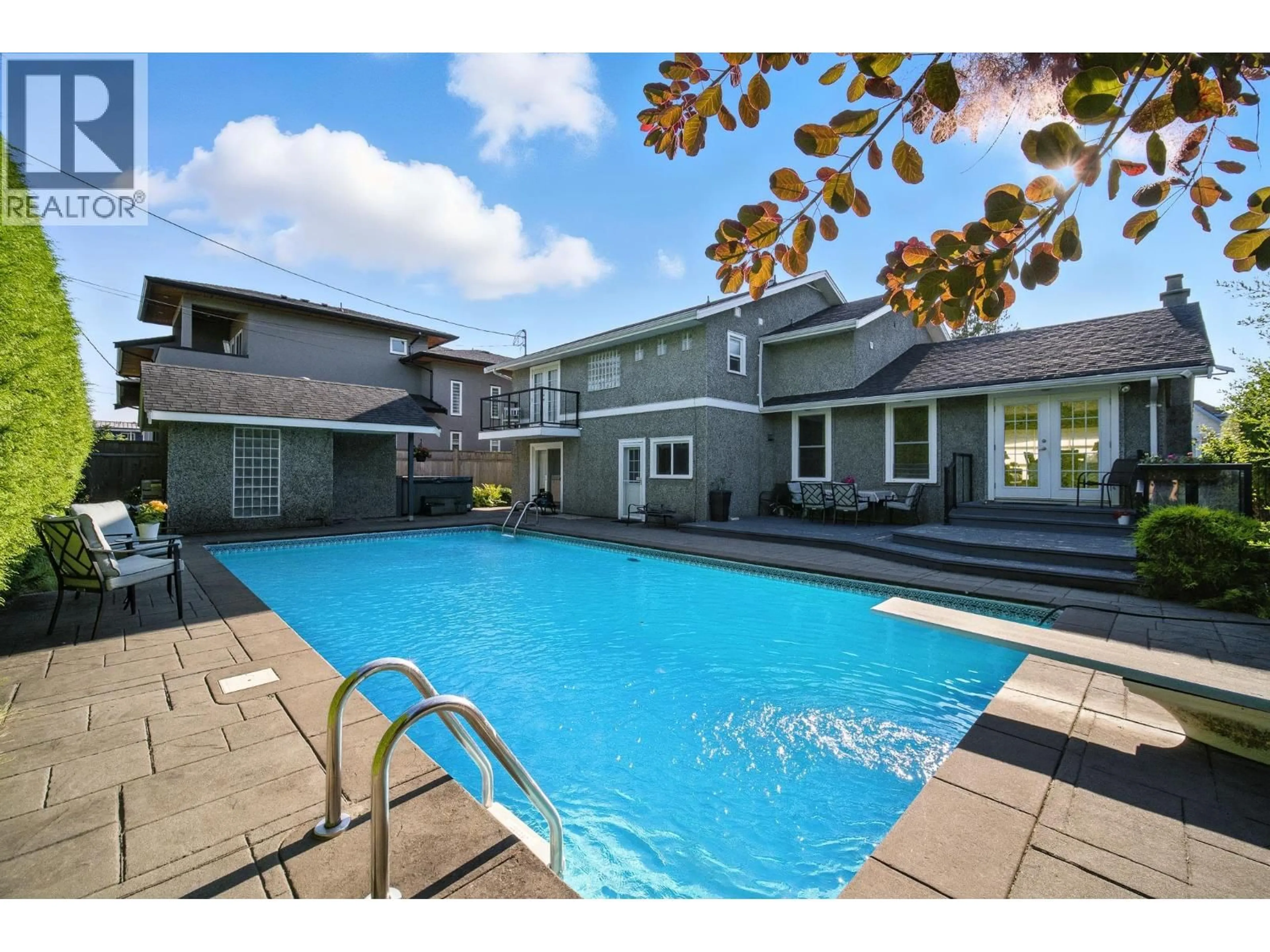 Pool for 8600 FAIRWAY ROAD, Richmond British Columbia V7C1Y6