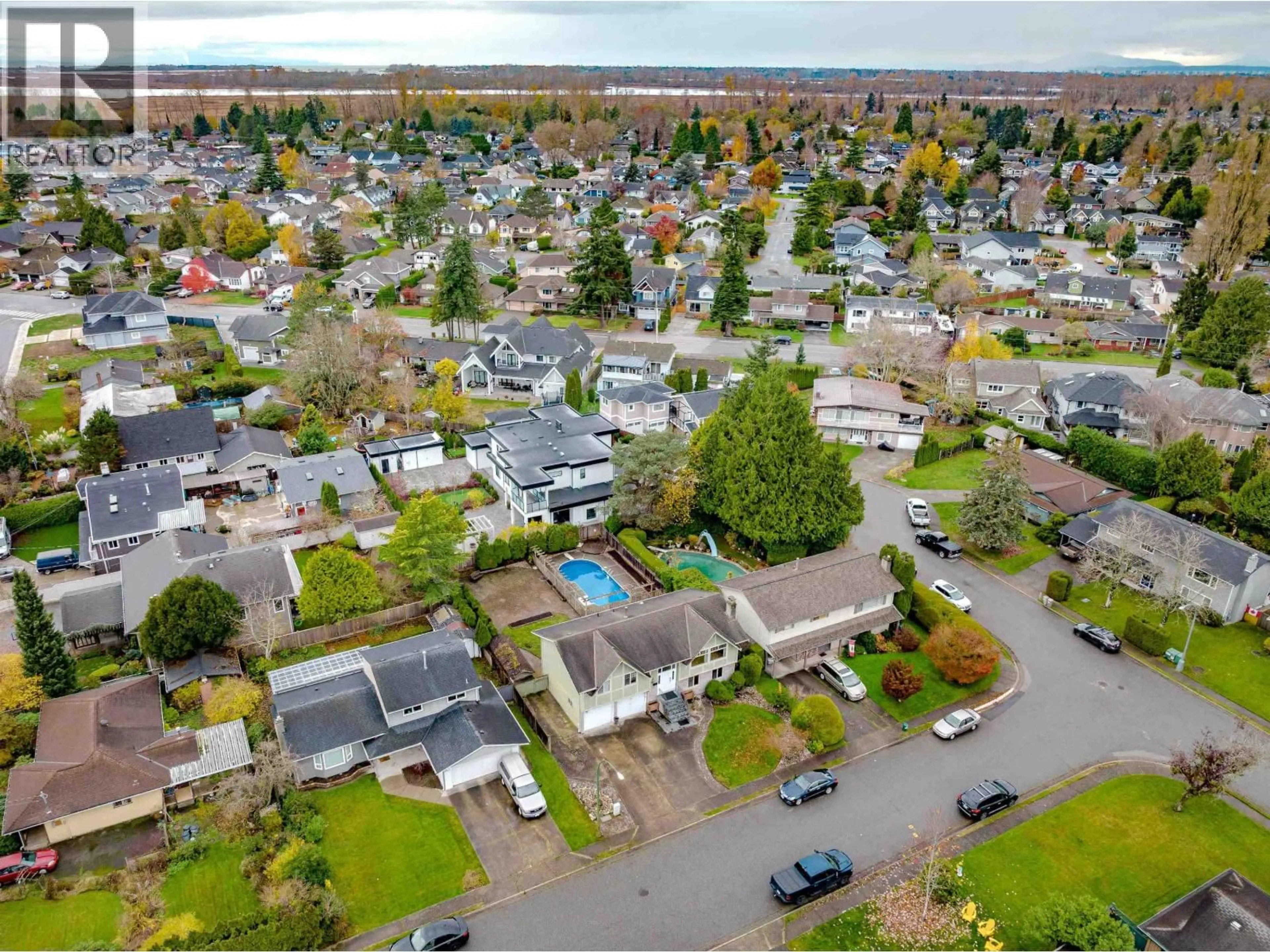 A pic from outside/outdoor area/front of a property/back of a property/a pic from drone, street for 5213 WALNUT PLACE, Delta British Columbia V4K3B3