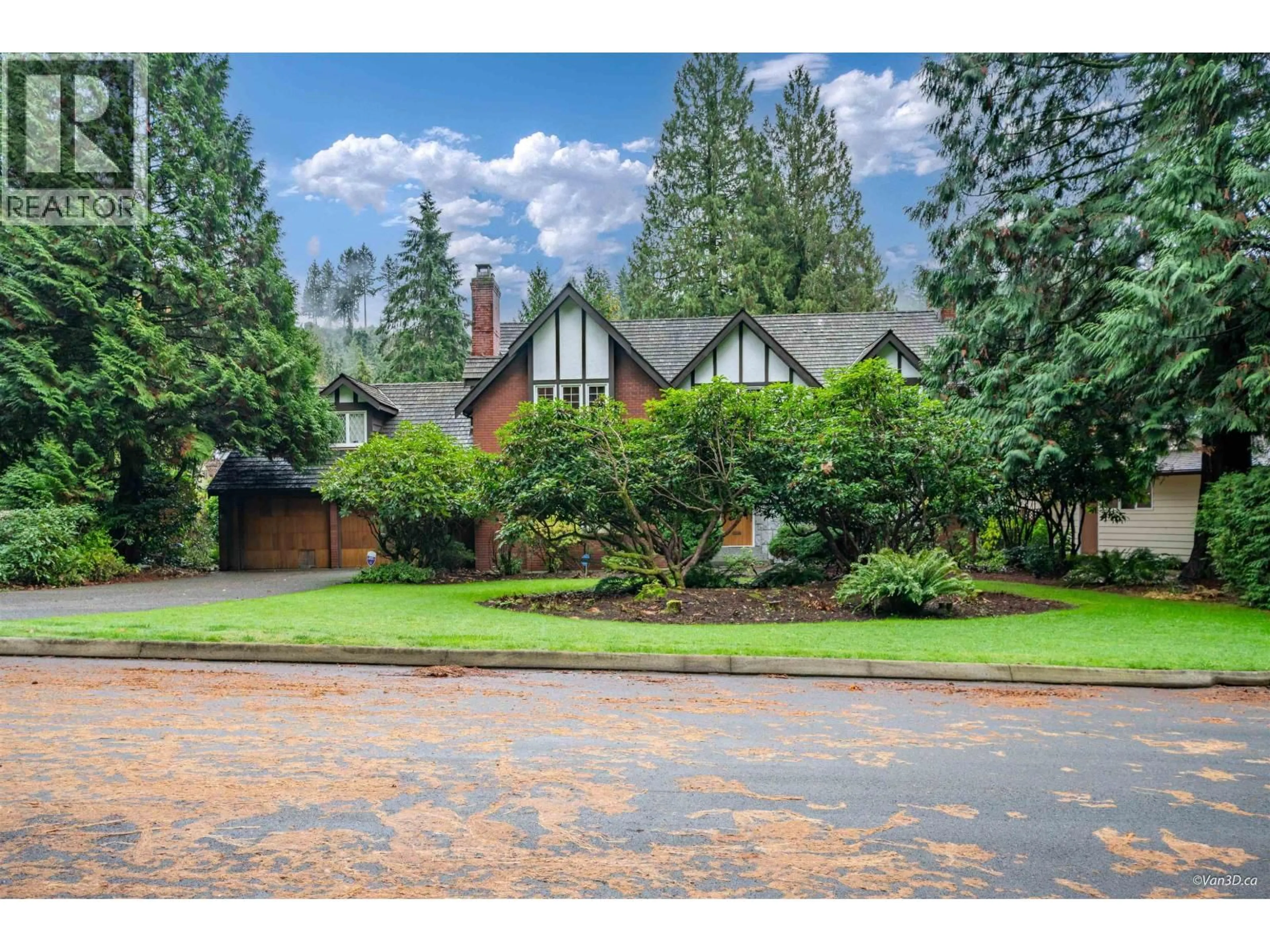 A pic from outside/outdoor area/front of a property/back of a property/a pic from drone, street for 1226 SEYMOUR BOULEVARD, North Vancouver British Columbia V7J2J8