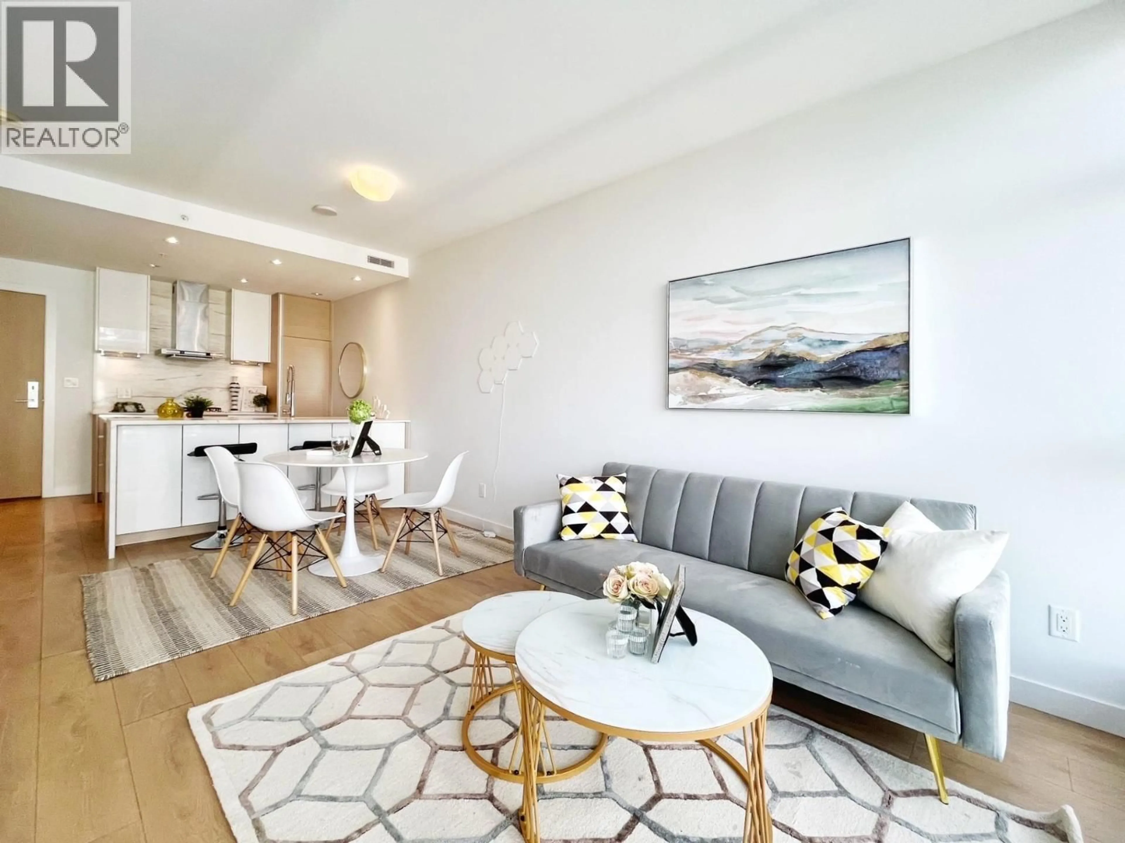 Living room with furniture, unknown for 2308 - 6098 STATION STREET, Burnaby British Columbia V5H0H4