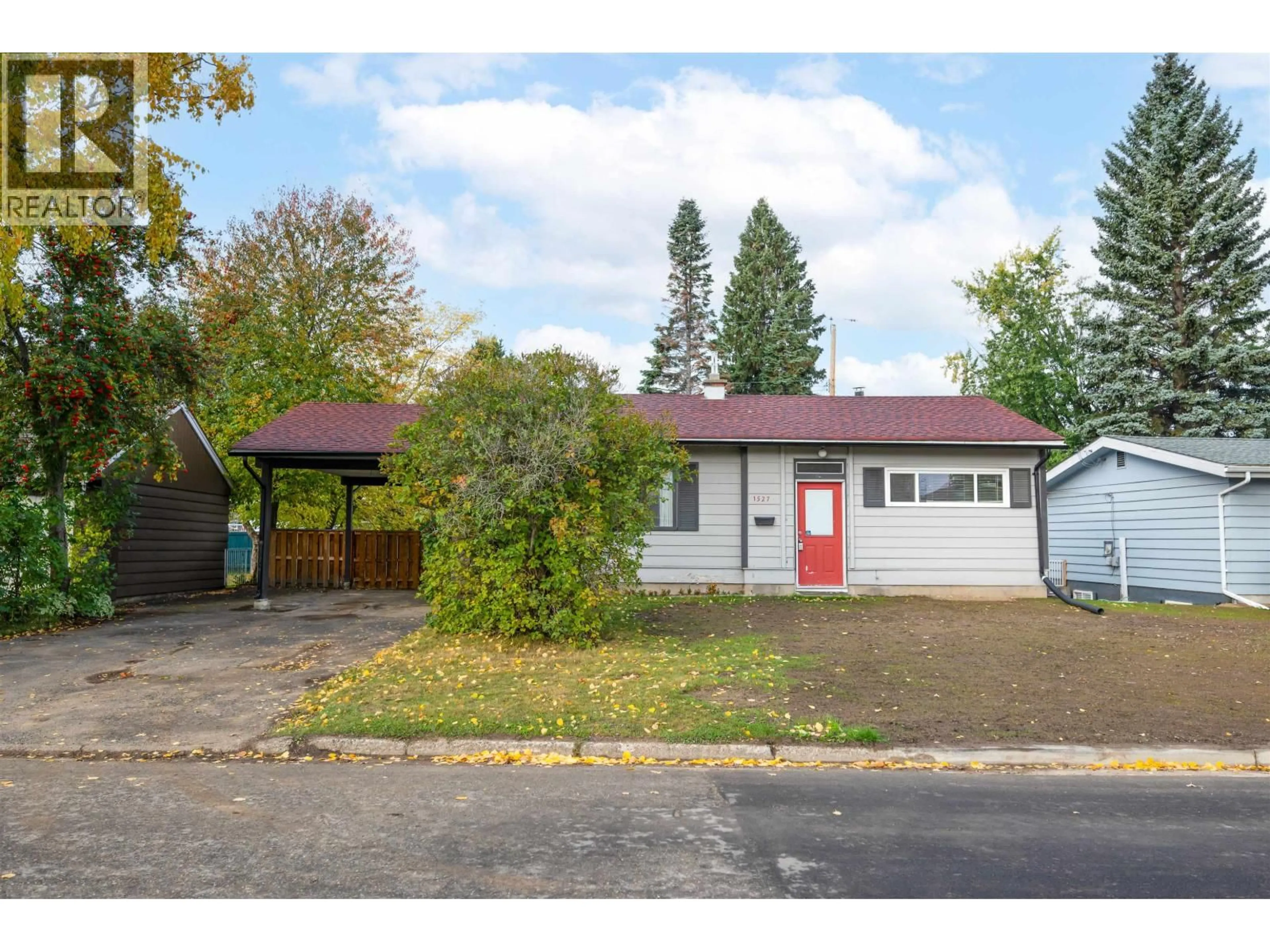 Home with vinyl exterior material, street for 1527 ALWARD STREET, Prince George British Columbia V2M2G7