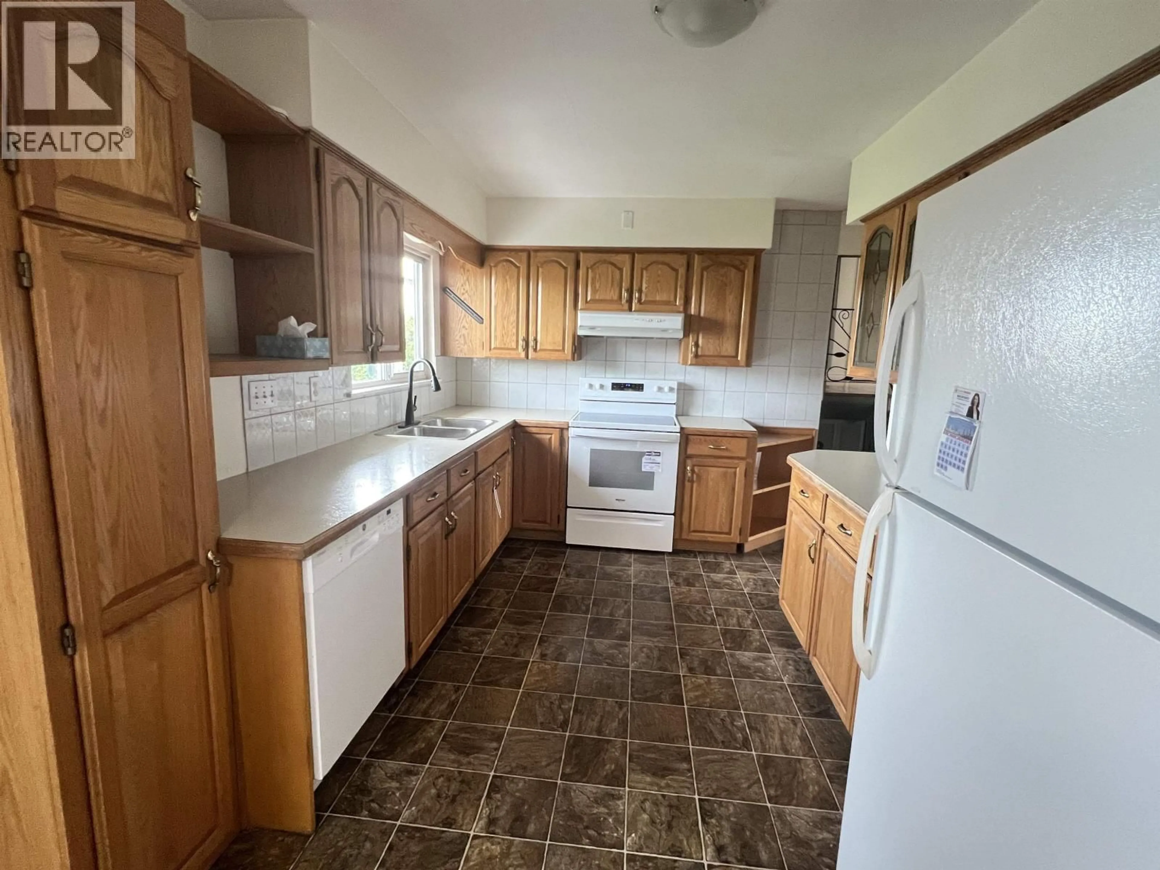 Standard kitchen, unknown for 217 PEMBINA STREET, New Westminster British Columbia V3M5J3