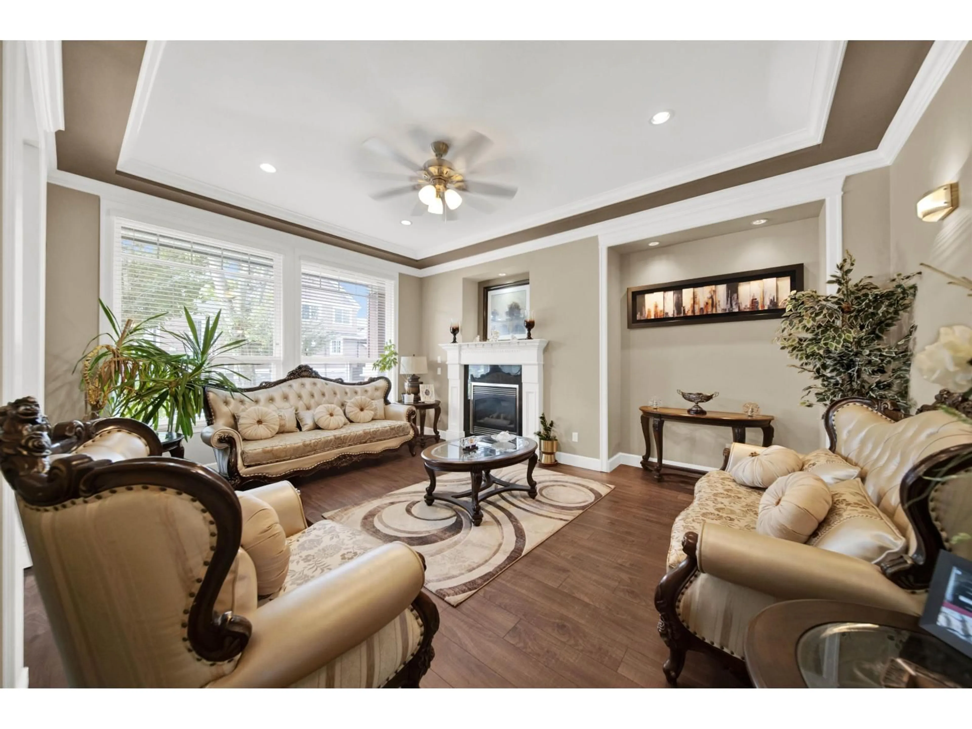 Living room with furniture, unknown for 7120 148B, Surrey British Columbia V3S0X3