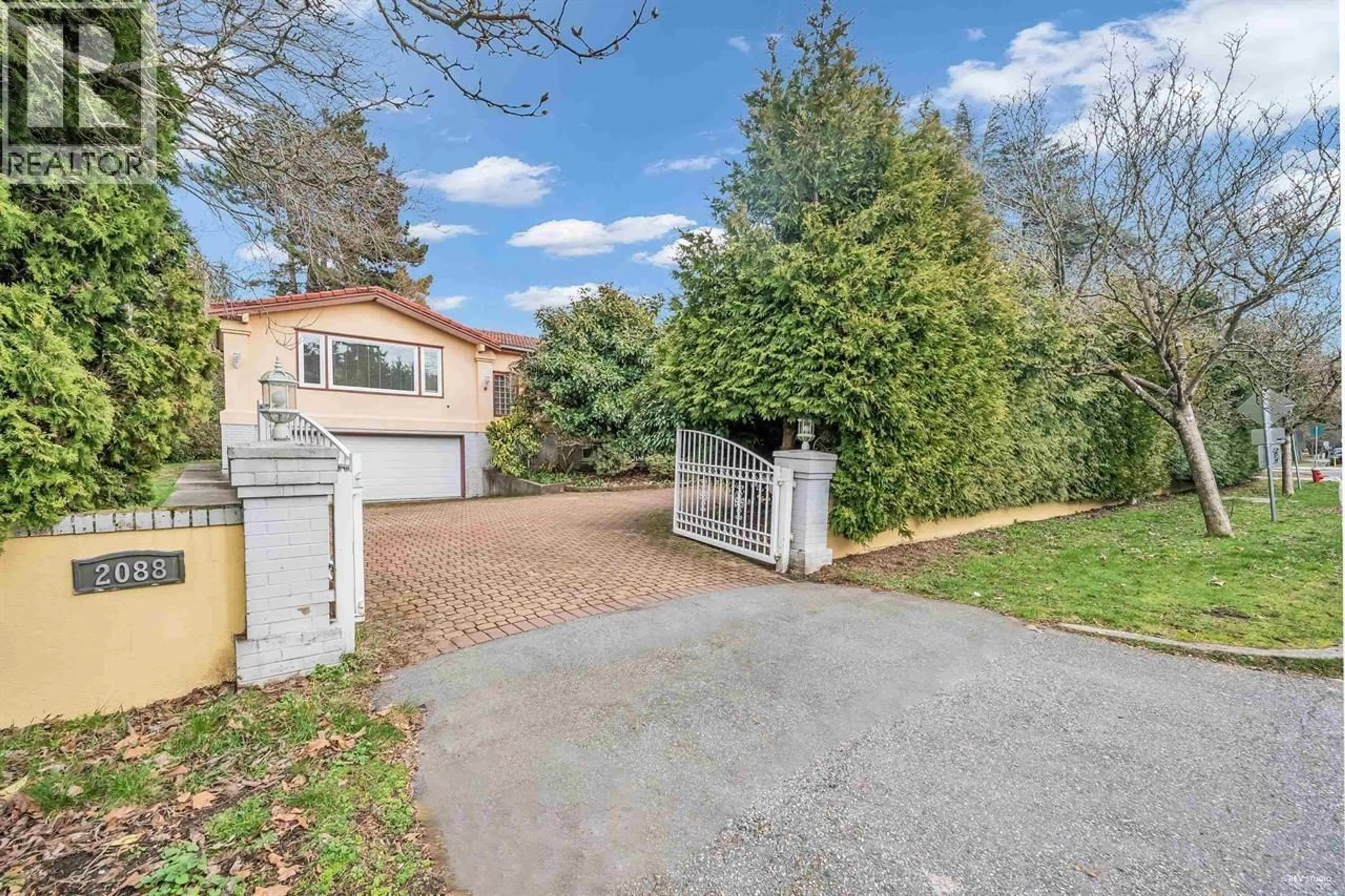 A pic from outside/outdoor area/front of a property/back of a property/a pic from drone, street for 2088 ALLISON ROAD, Vancouver British Columbia V6T1T4