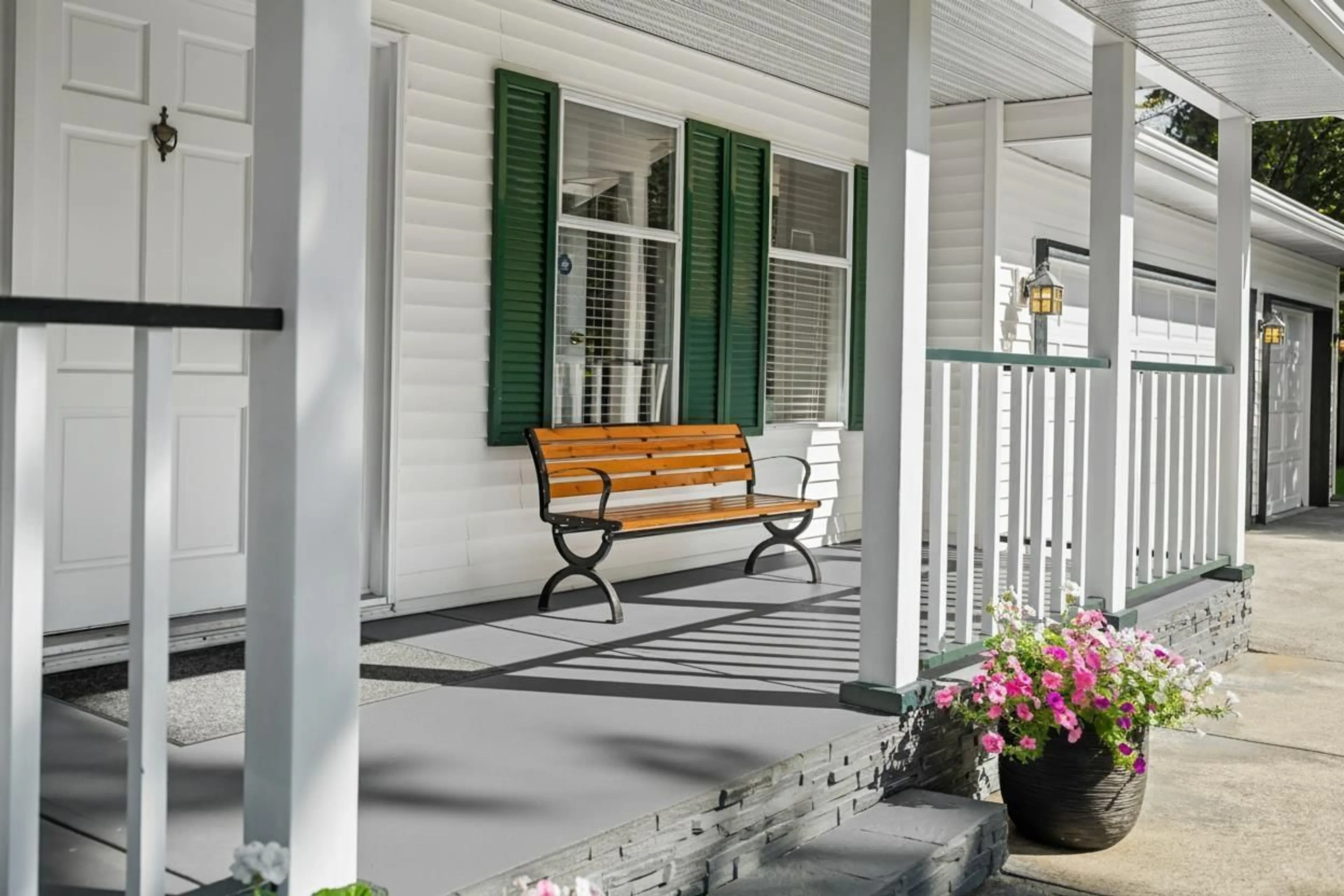 Patio, street for 14273 26 AVENUE, Surrey British Columbia V4P2G8