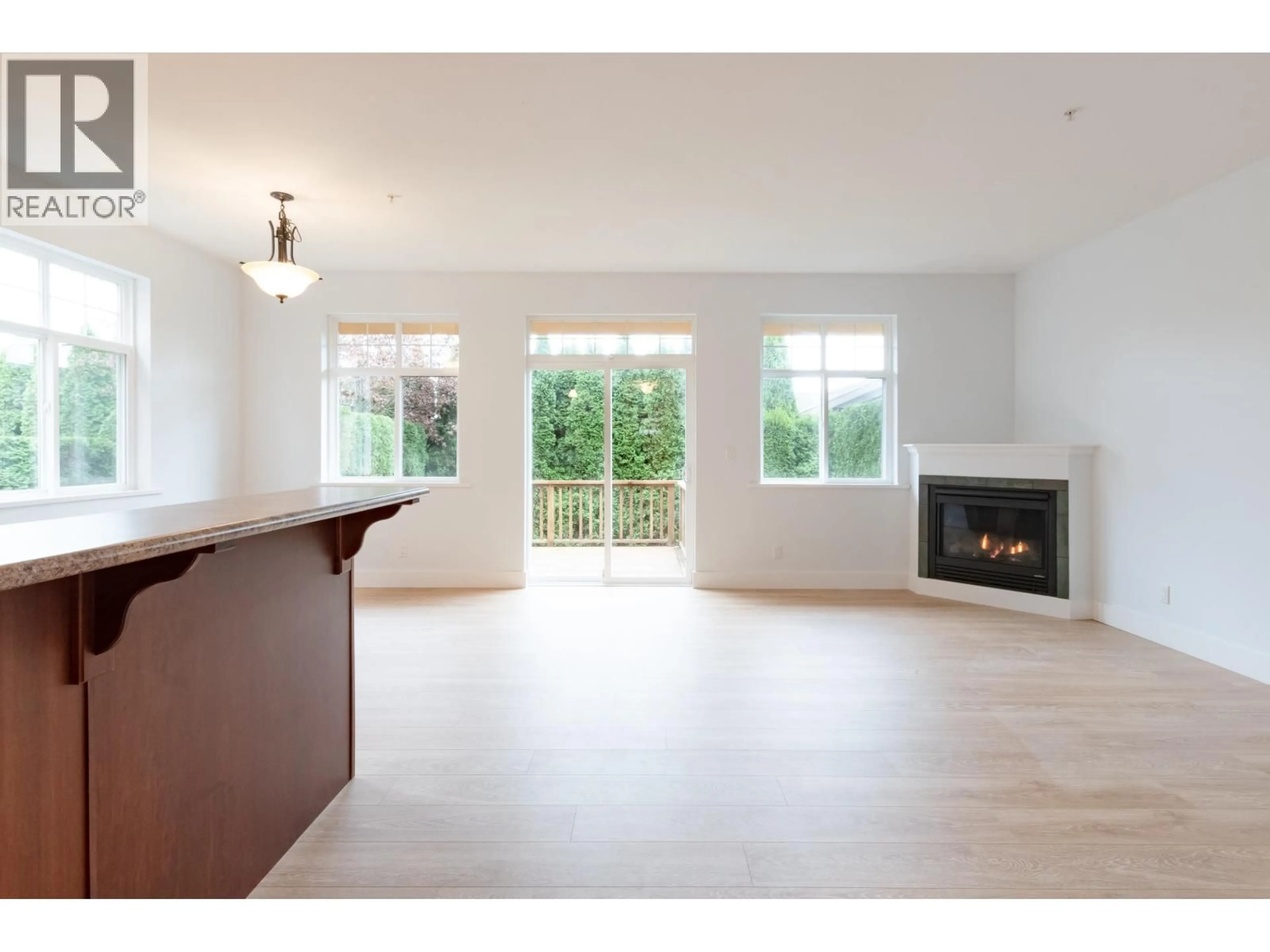 Unknown for 3 - 811 NORTH ROAD, Gibsons British Columbia V0N1V9