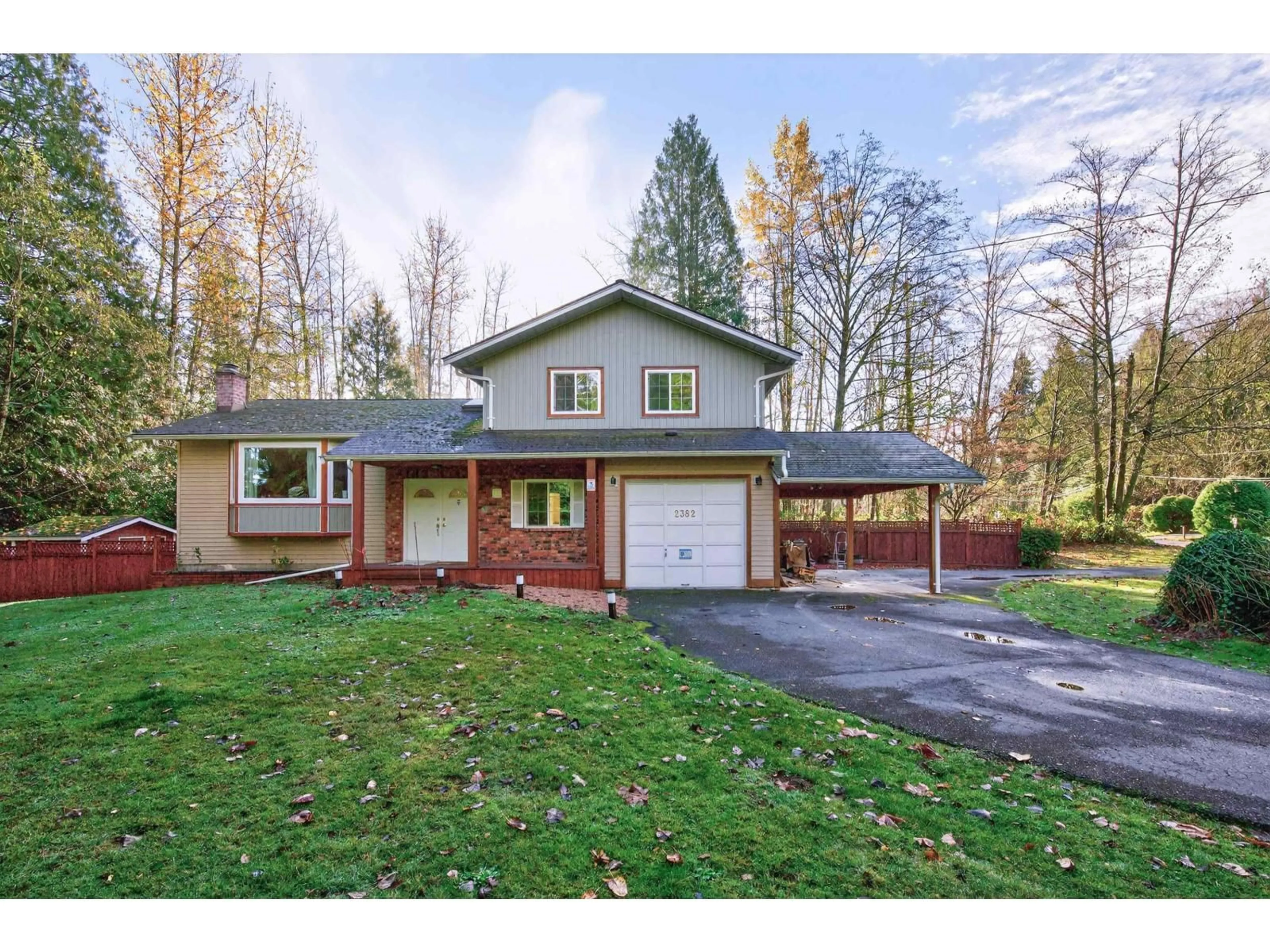 Home with vinyl exterior material, street for 2382 174, Surrey British Columbia V3Z9Z8